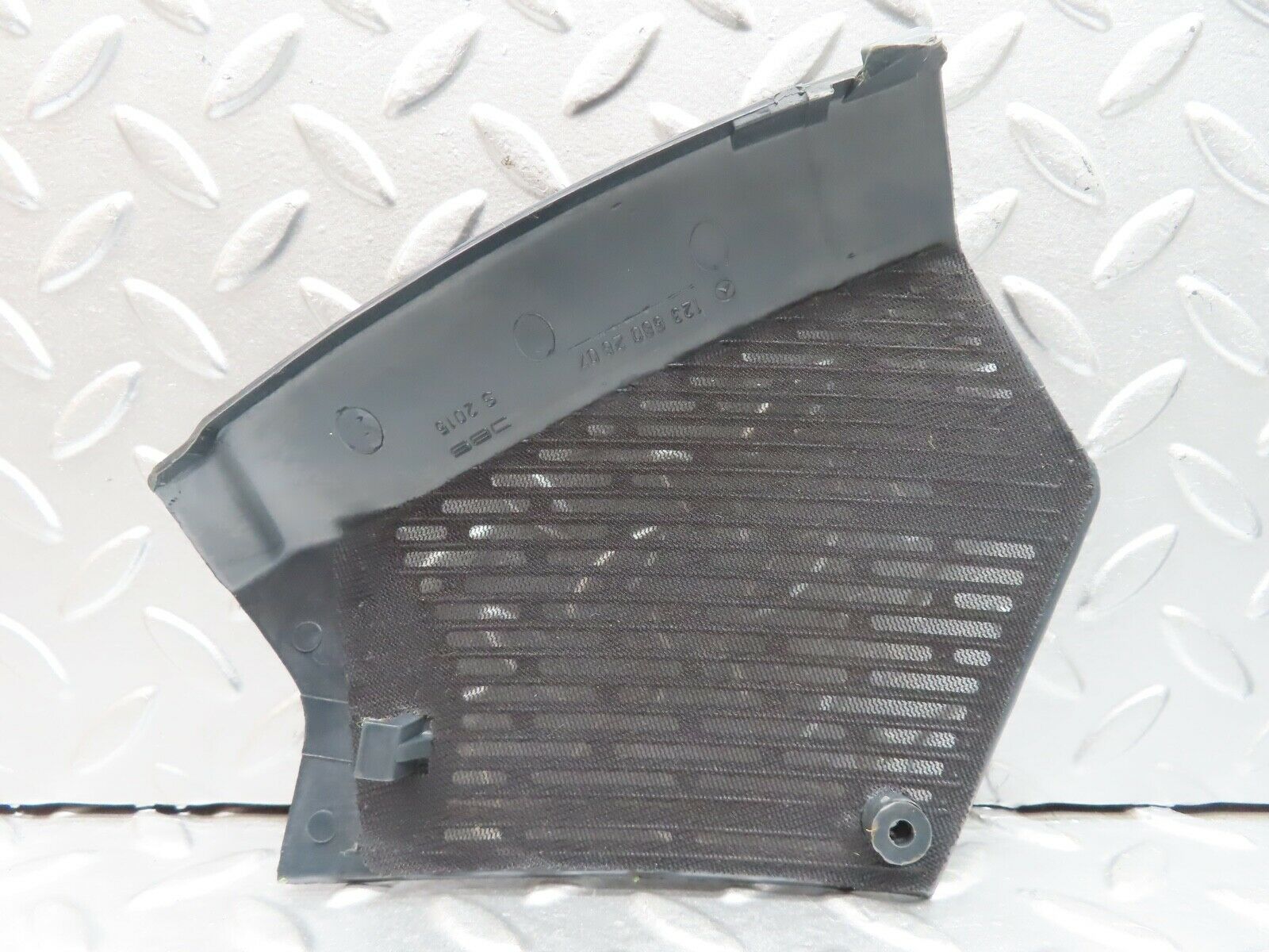 21217 Mercedes-Benz W123 230E Dashboard Speaker Covers 1236802707