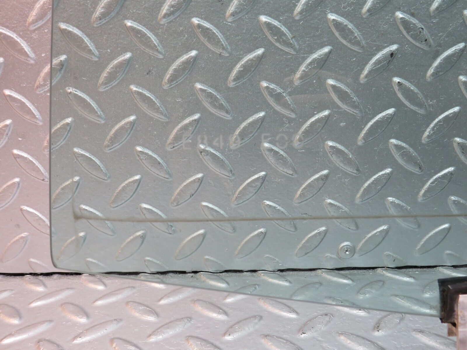 33832 Mercedes-Benz W201 190E 2.0L Rear Left Door Window Glass