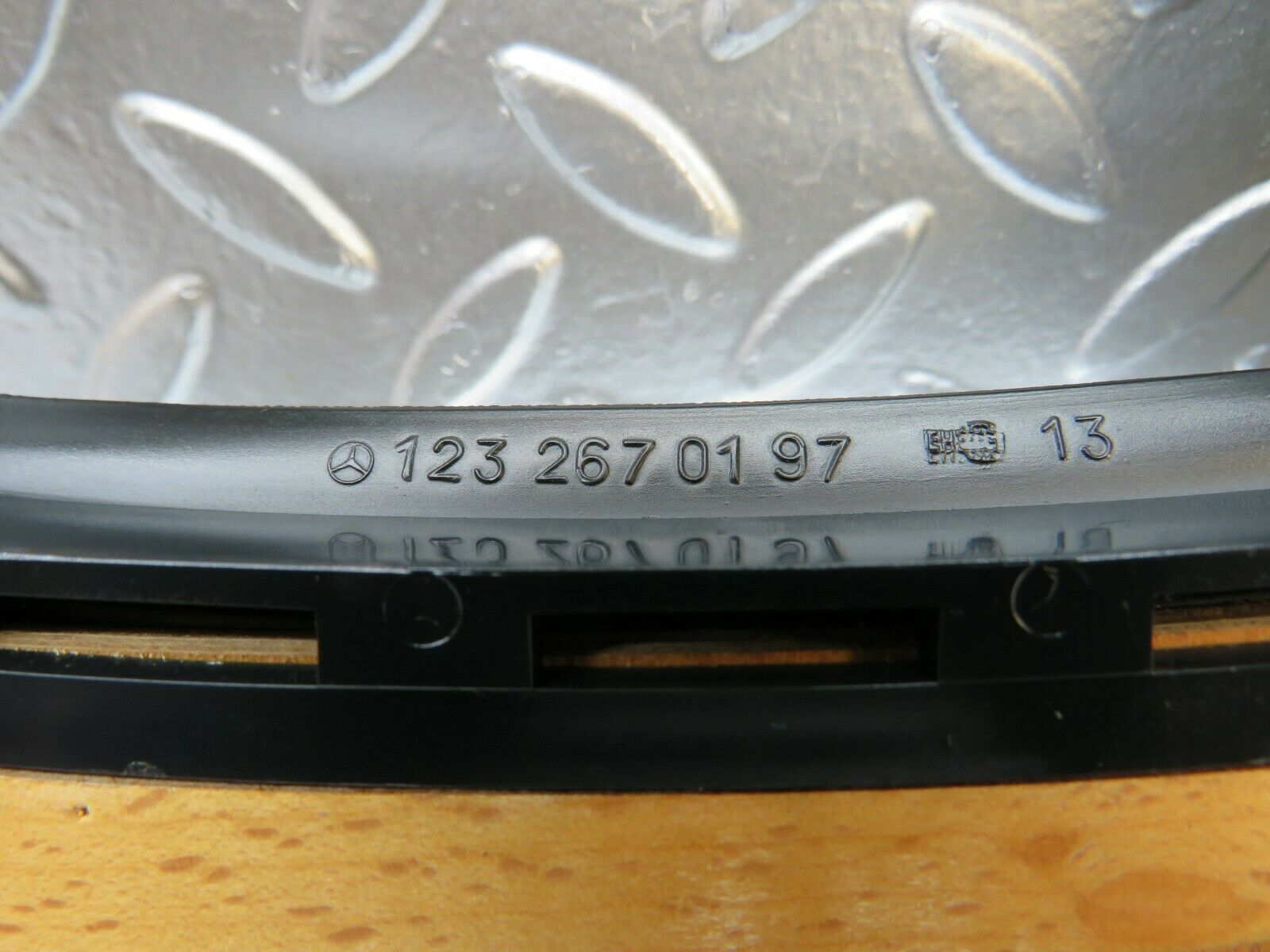 23011 Mercedes-Benz C123 230CE Coupe Centre Console Wood Panel 1232670197