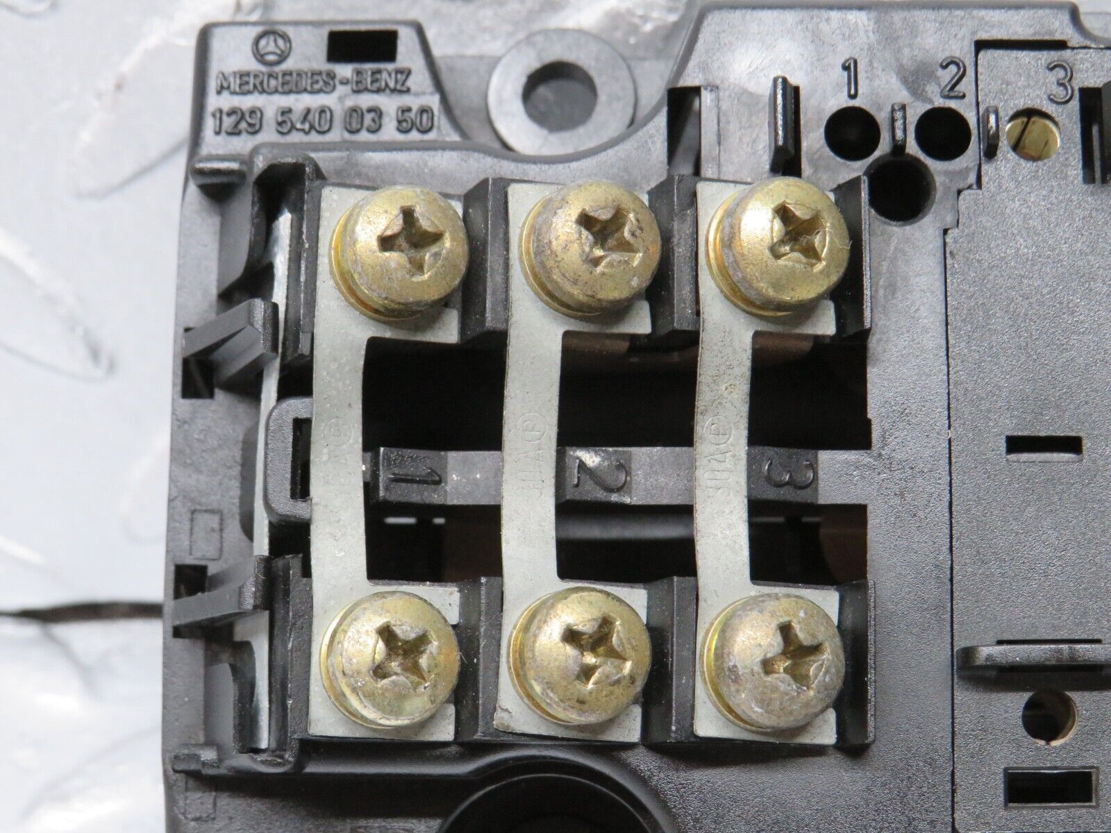 38390 Mercedes-Benz R129 280SL Coupe Fuse Box 1295400350