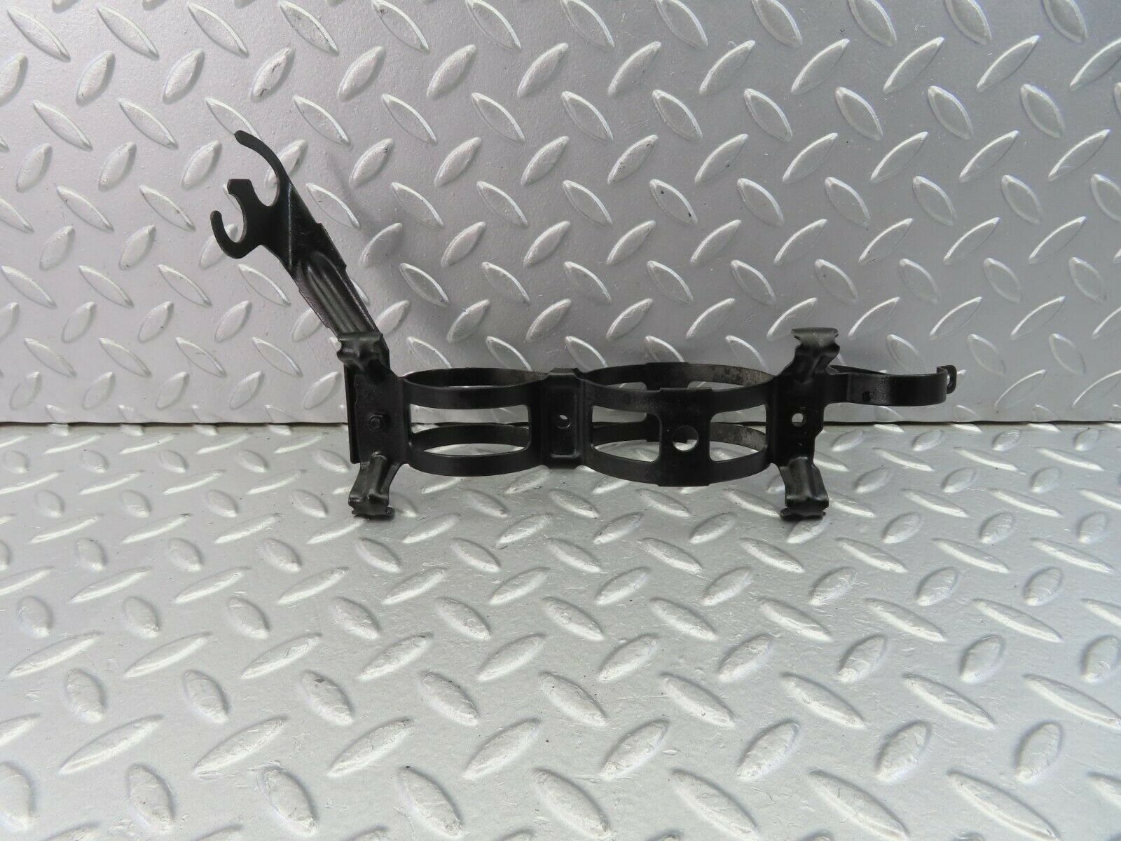 10581 Mercedes-Benz W201 190E Fuel Pump Fuel Filter Bracket Holder