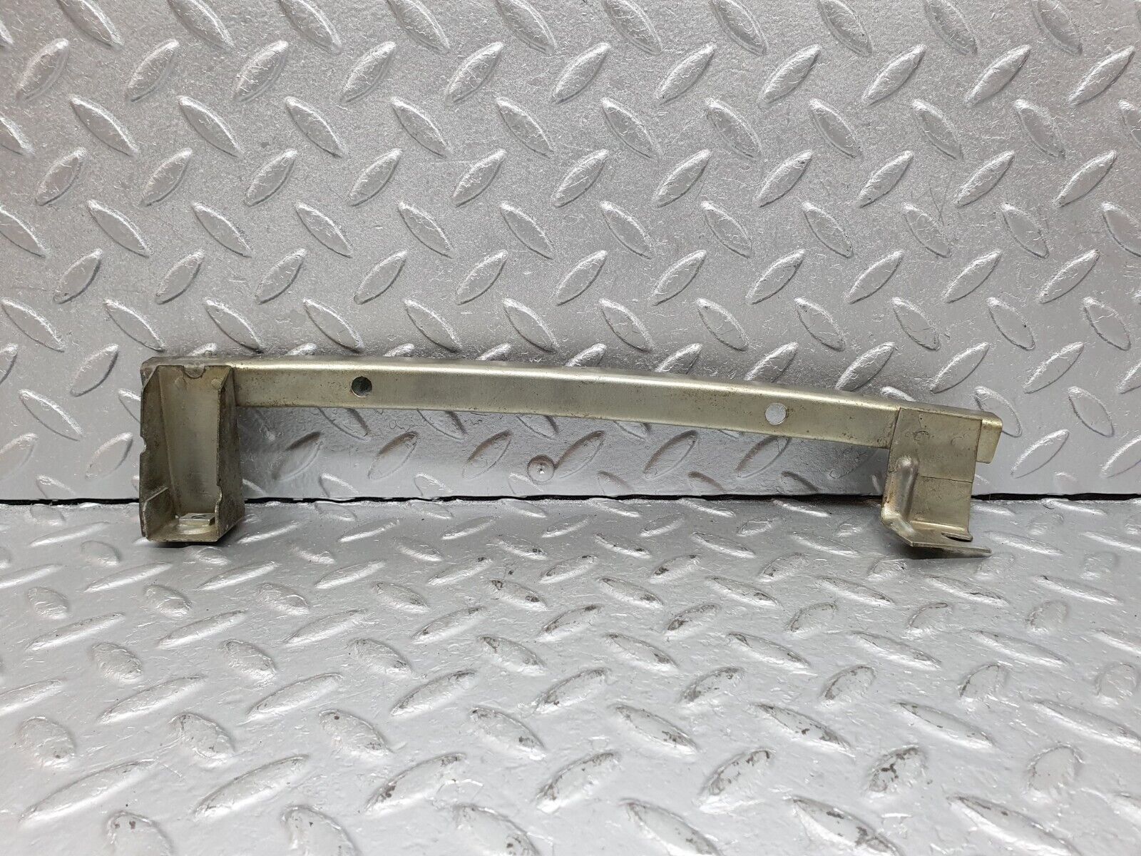 41067 Mercedes-Benz W126 300SE Rear Left Door Window Channel