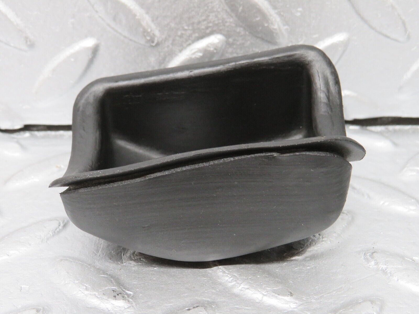 40327 Mercedes-Benz W110 230 Indicator Stalk Rubber Cover 1084620096