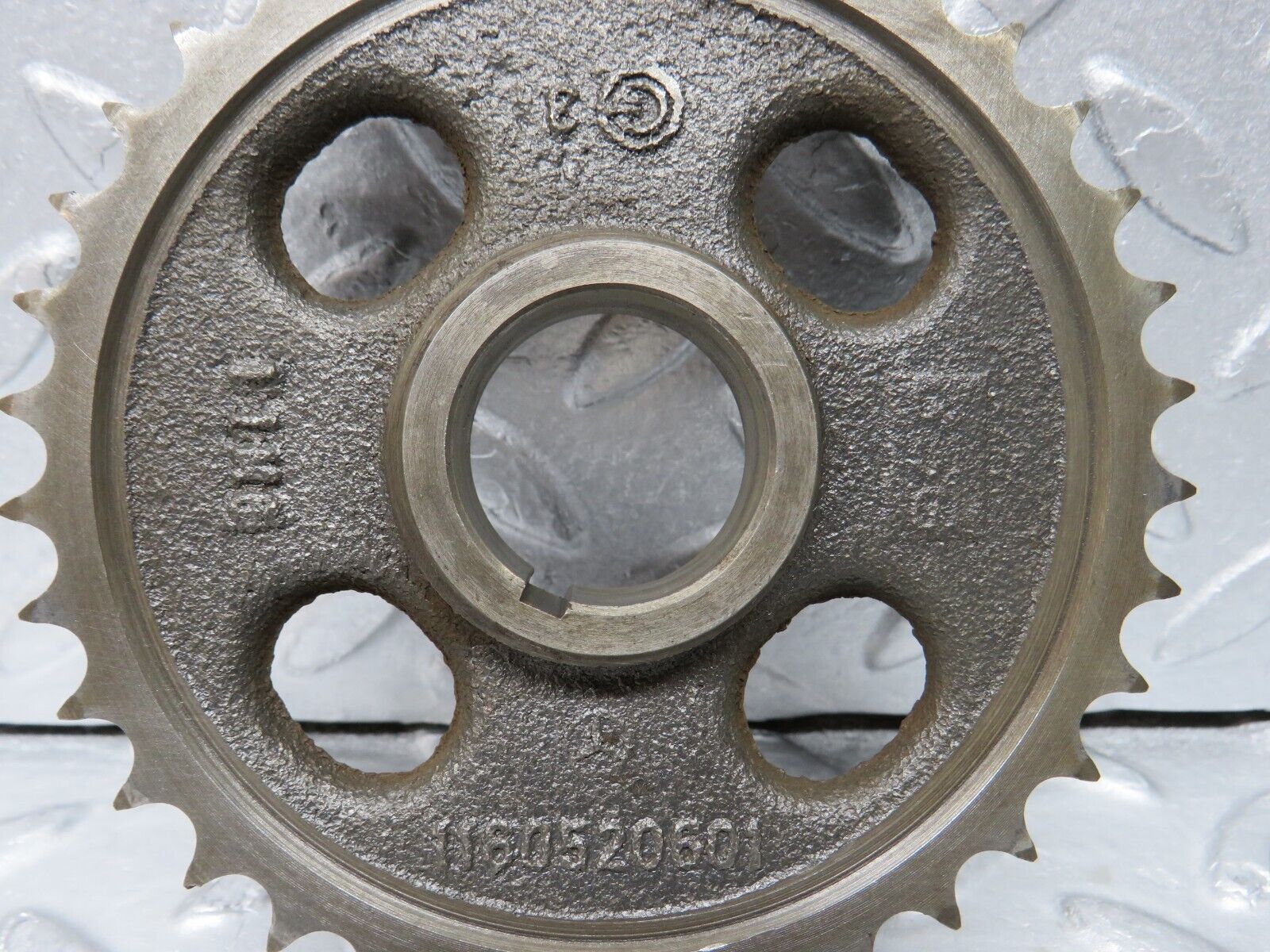 37136 Mercedes-Benz C126 420SEC Coupe Camshaft Timing Gear 1160520601