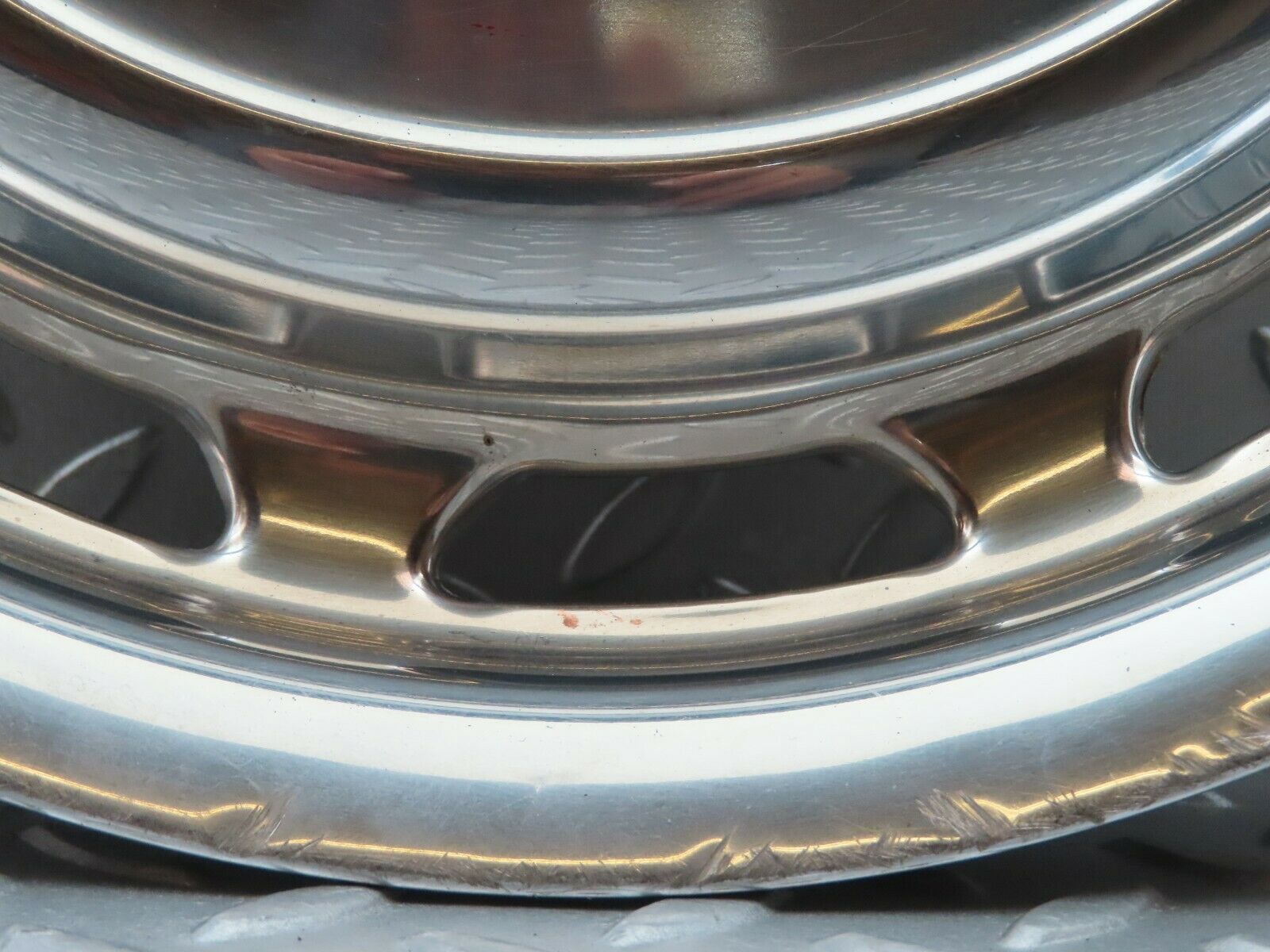 3631 Mercedes-Benz W116 300SD Wheel Trim Hub Cap 14