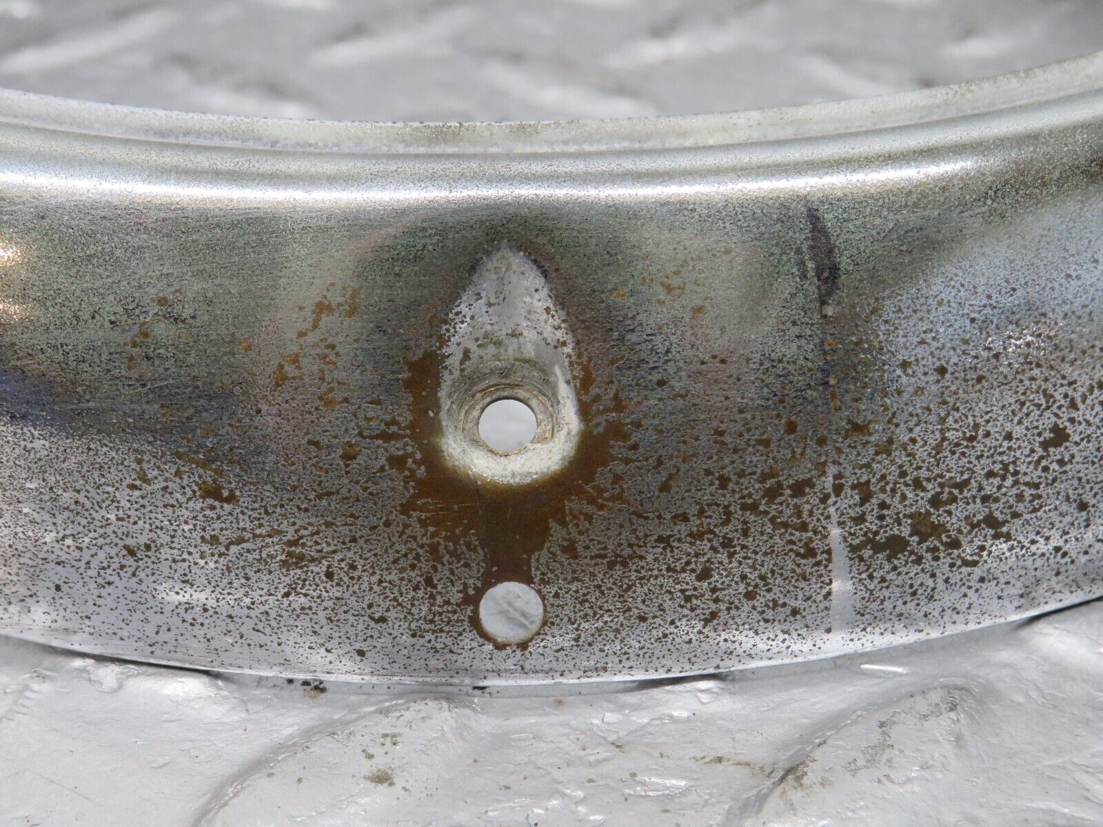 40508 Mercedes-Benz W110 230 Front Right Headlight Chrome Frame