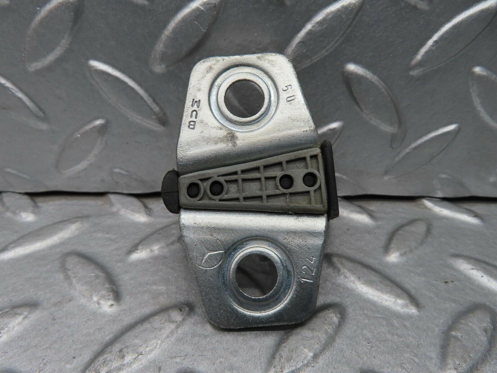 14588 Mercedes-Benz W201 190E Door Lock Latch Right Side