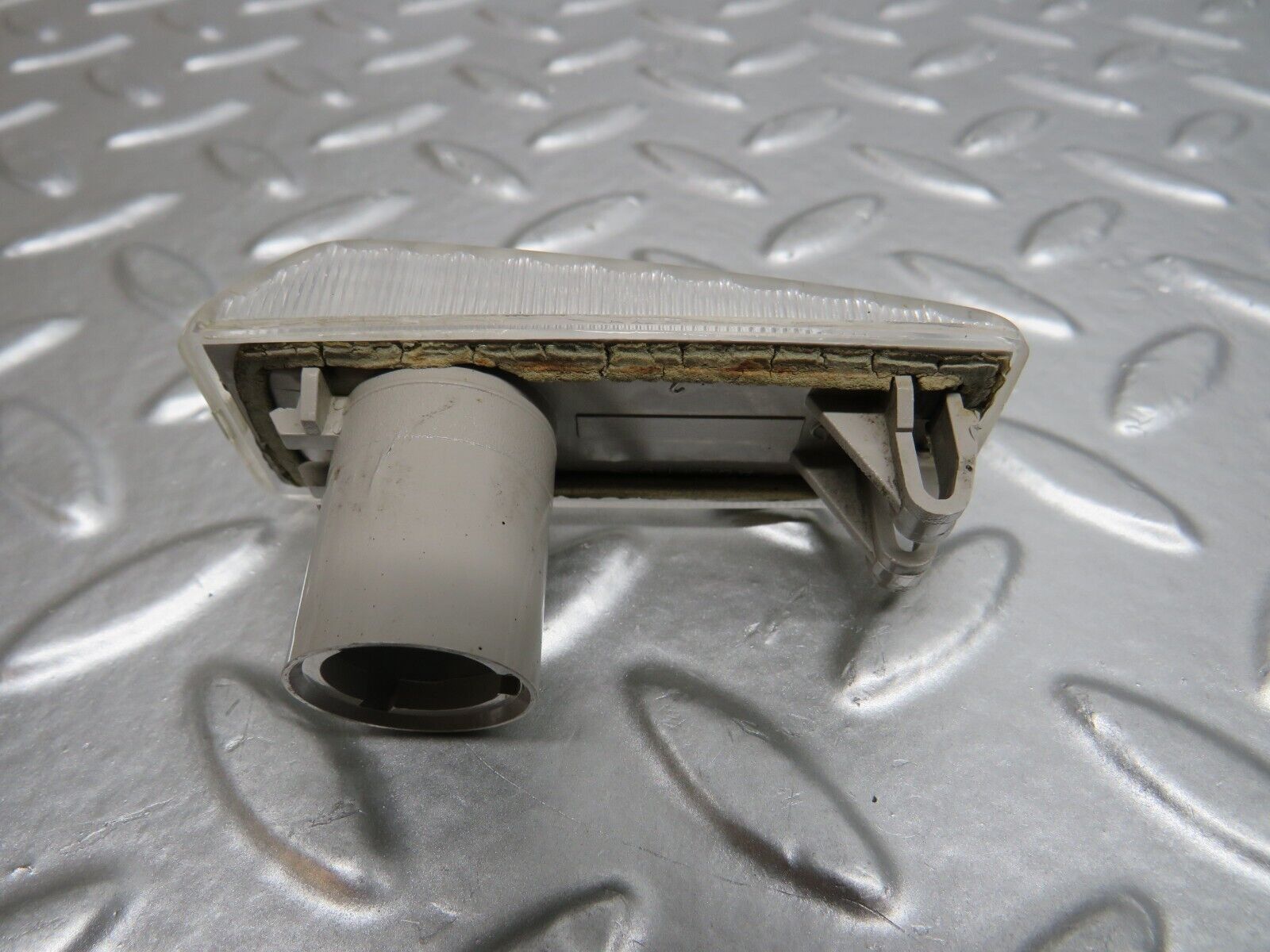 24689 Mercedes-Benz W140 S320 Wing Indicator Slider