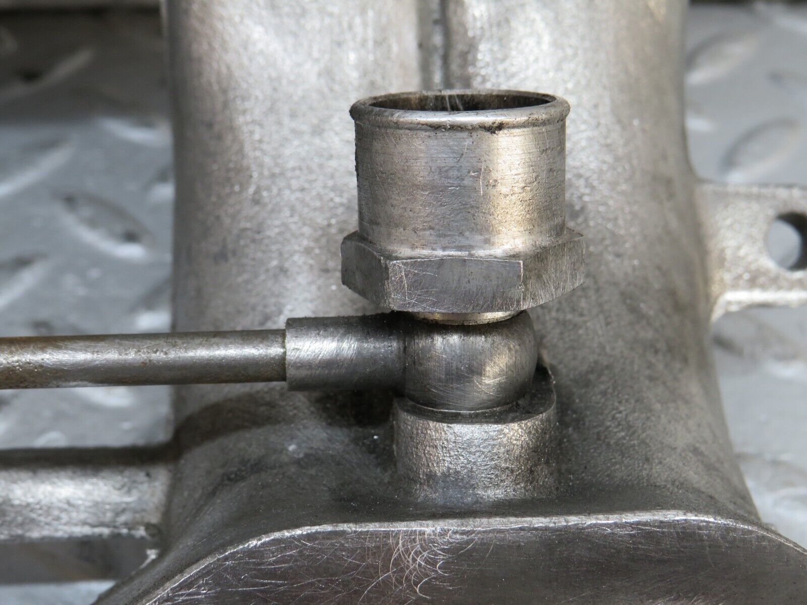 35927 Mercedes-Benz 240D OM616.912 Intake Manifold 6151410201