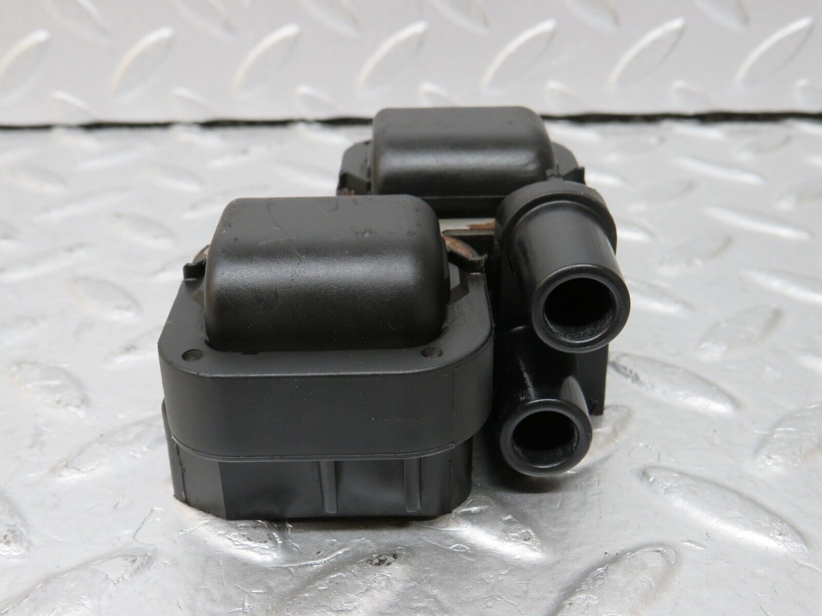 34917 Mercedes-Benz W210 320E Ignition Coil Bosch 0001587803 0221503035