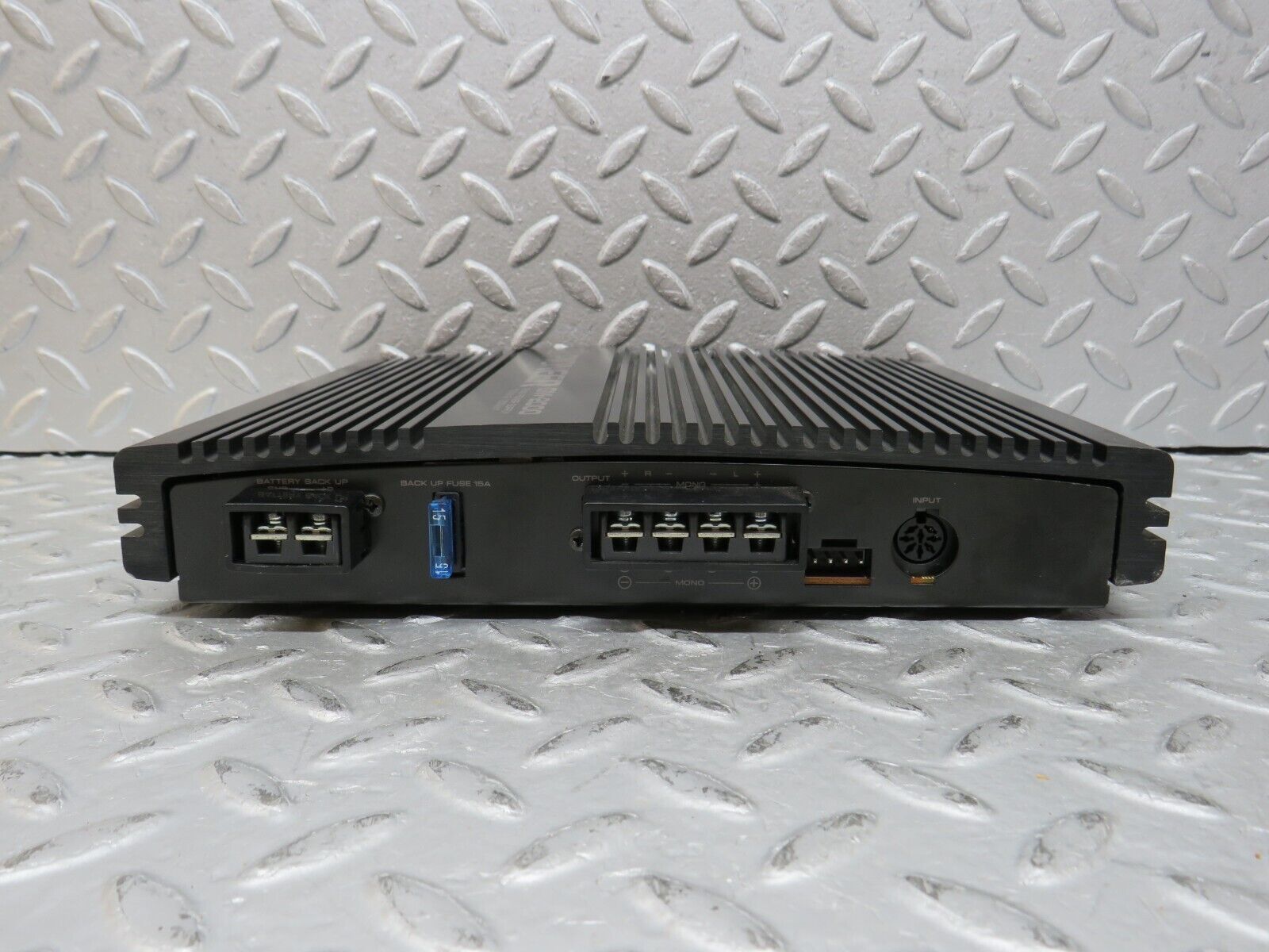 36503 Mercedes-Benz W201 190E 2.0L Audio Amplifier Control Unit PIONEER GM-2000