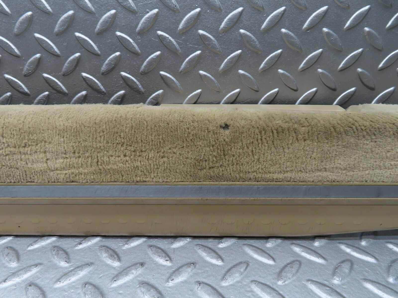 20017 Mercedes-Benz R129 300SL Coupe Right Door Sill Cover Cream 1296800235