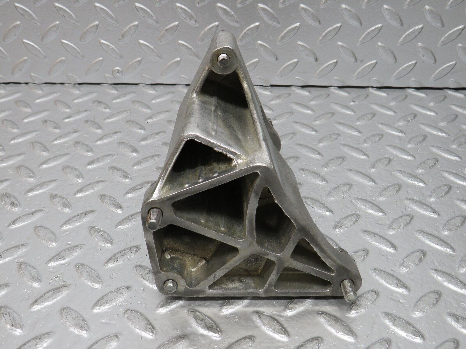 0079 Mercedes-Benz W116 350SE Alternator Generator Holder Bracket 1161551035