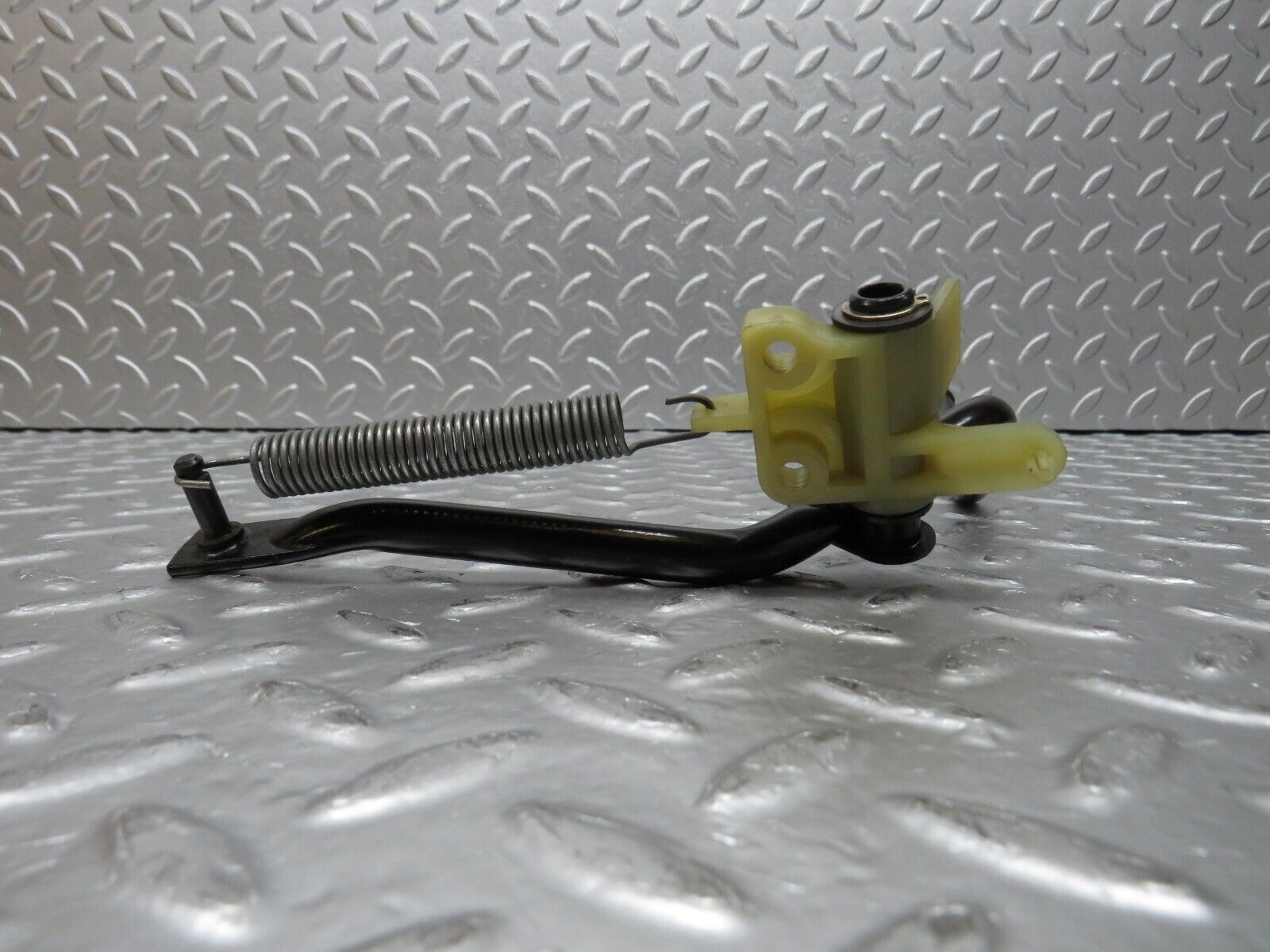 31734 Mercedes-Benz W201 190LE 1.8L Accelerator Pedal Linkage 2013010218