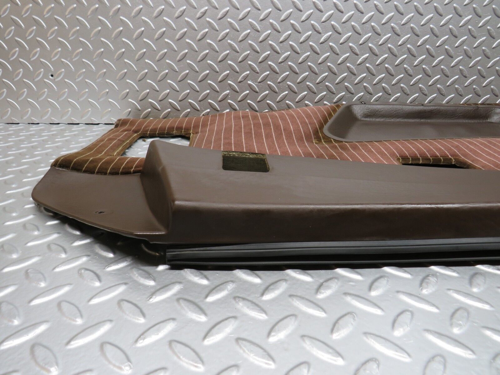 29963 Porsche 924 Left Door Card Brown