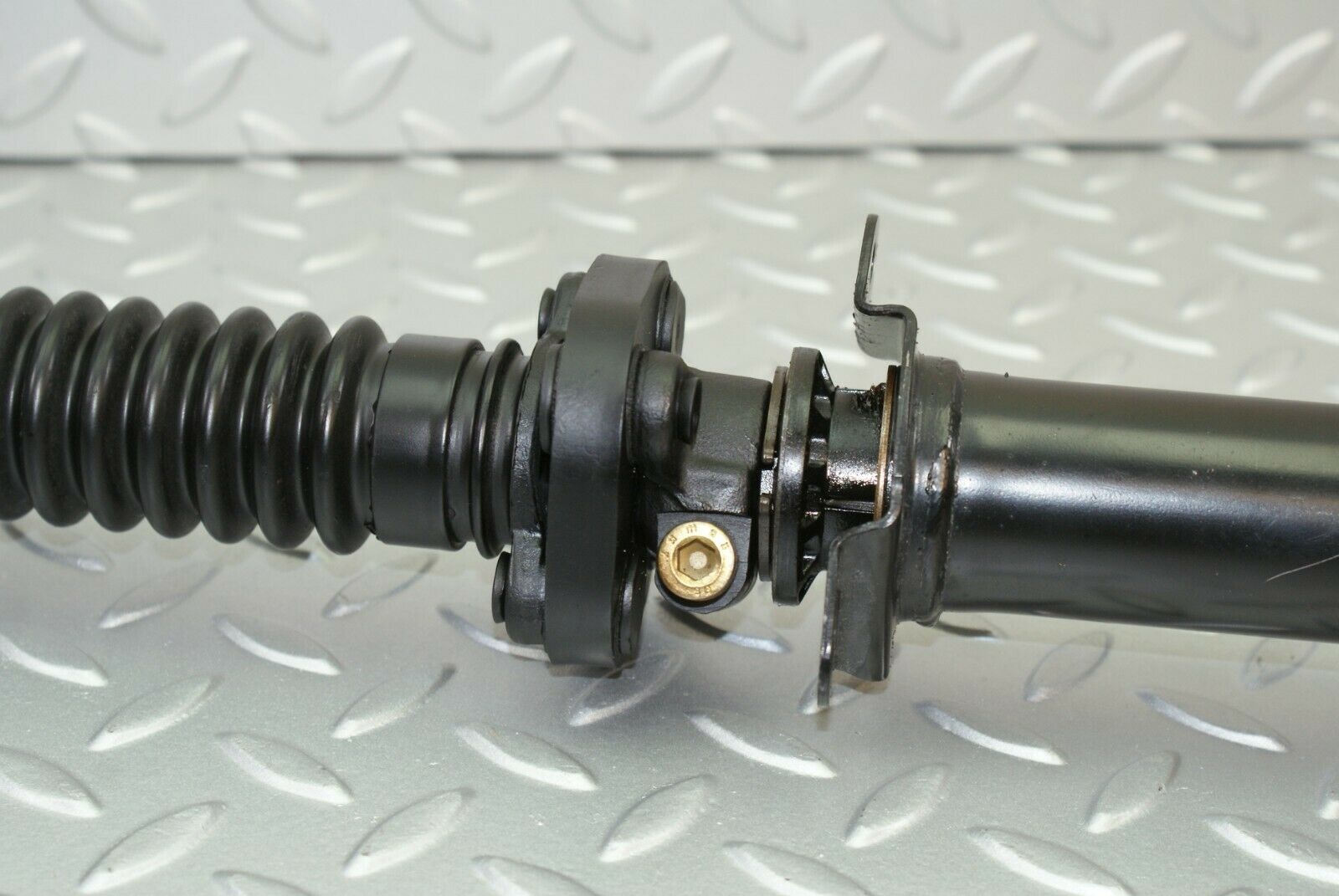 2841 Mercedes-Benz C123 280CE Coupe Steering Column