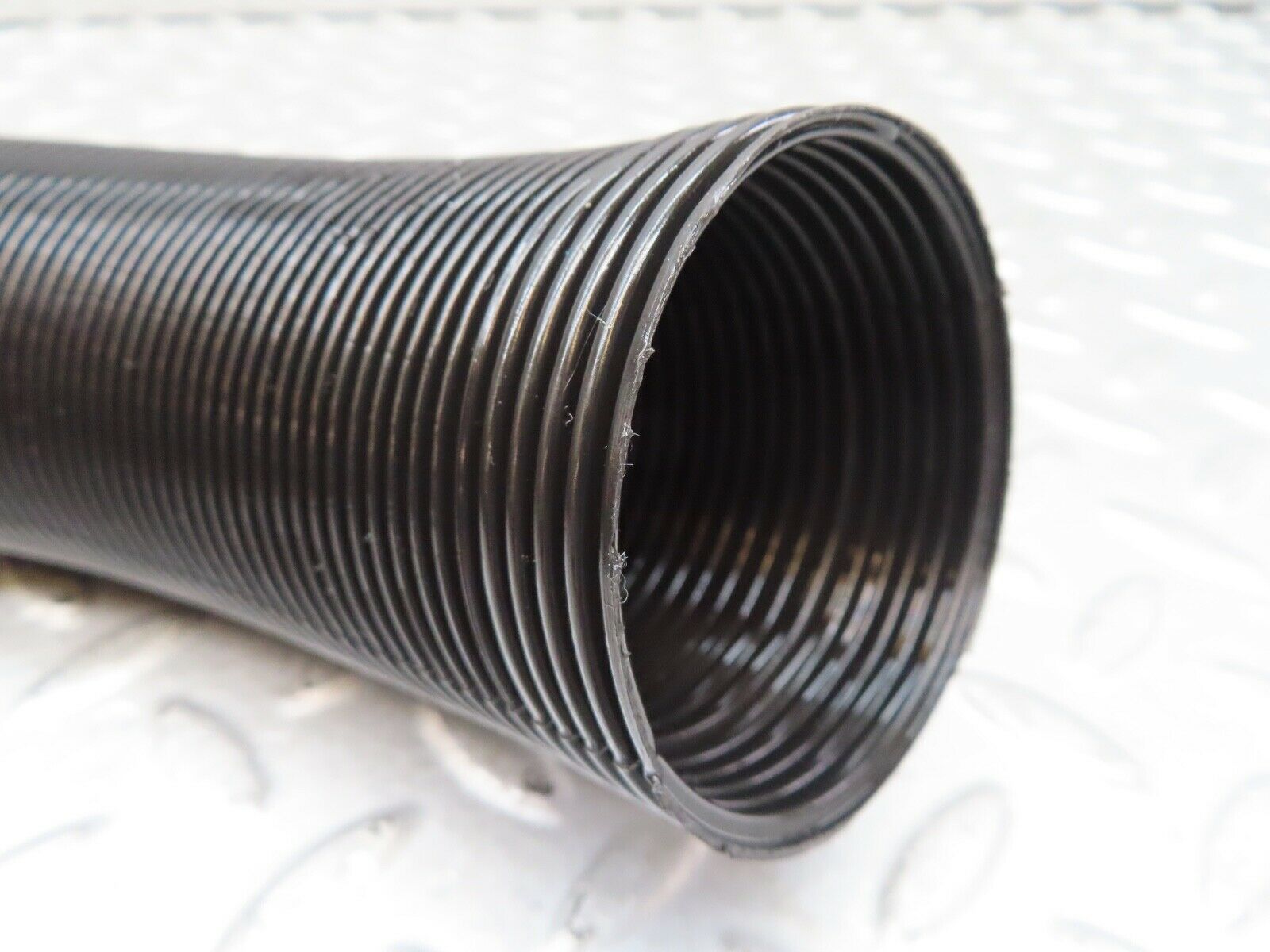 16831 Mercedes-Benz C123 280CE Coupe Dash Air Vent Pipe