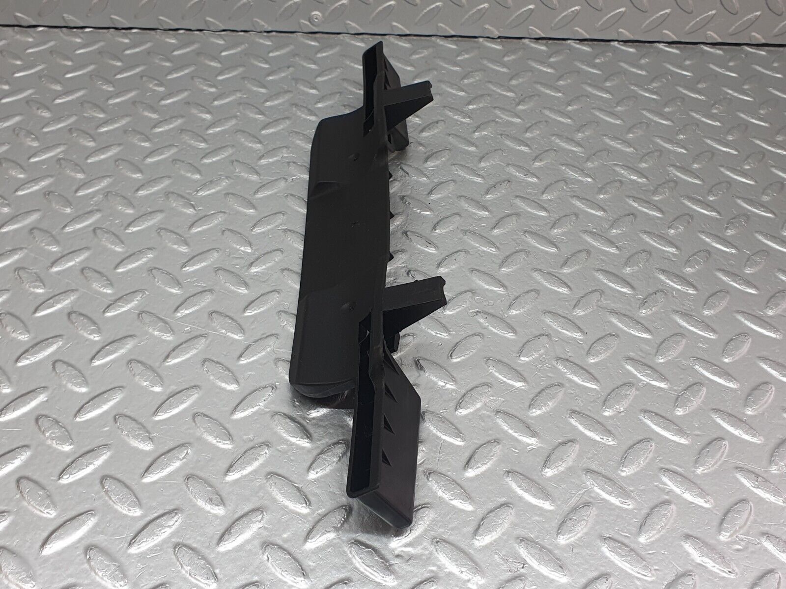 41020 Mercedes-Benz W126 300SE Seat Belt Cover 1268680839