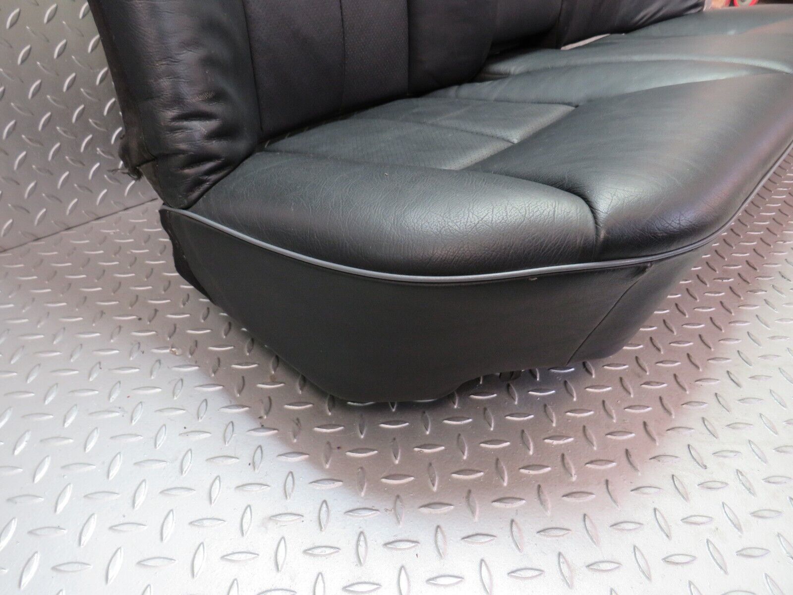 34724 Mercedes-Benz W210 320E Rear Seat Black Leather 2109200250 2109201716