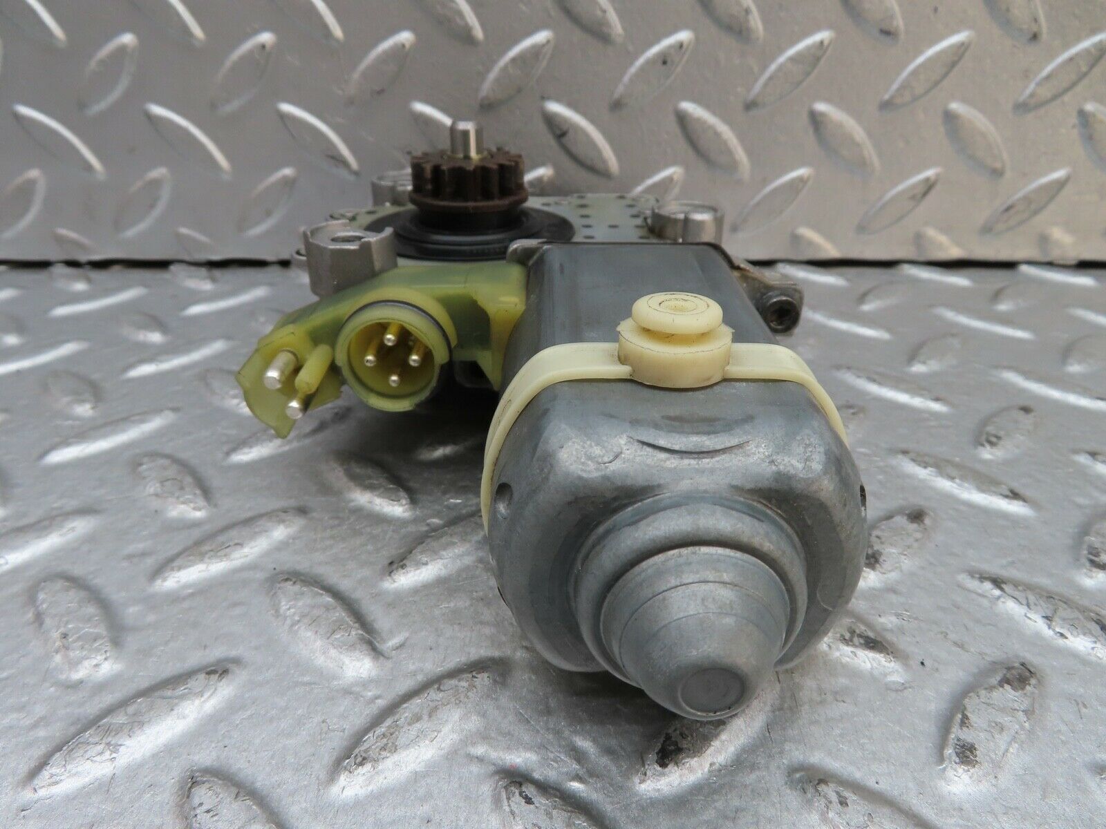 19360 Mercedes-Benz C140 CL420 Coupe Left Window Regulator Motor 1407202146