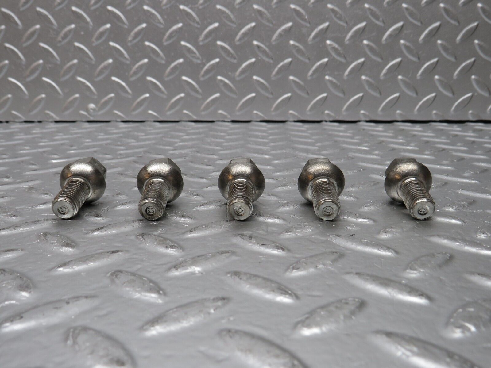 31106 Mercedes-Benz 5x Steel Wheel Lug Bolt M12x1.5