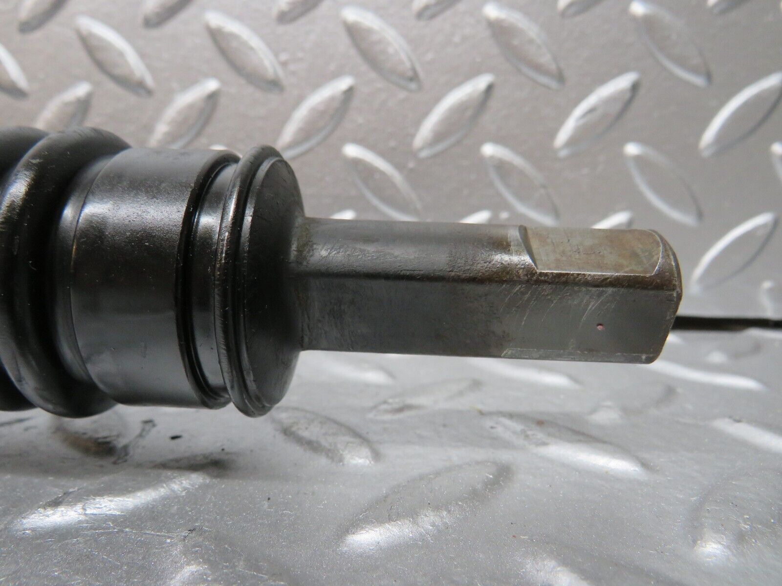 26762 Mercedes-Benz W123 240D Steering Column