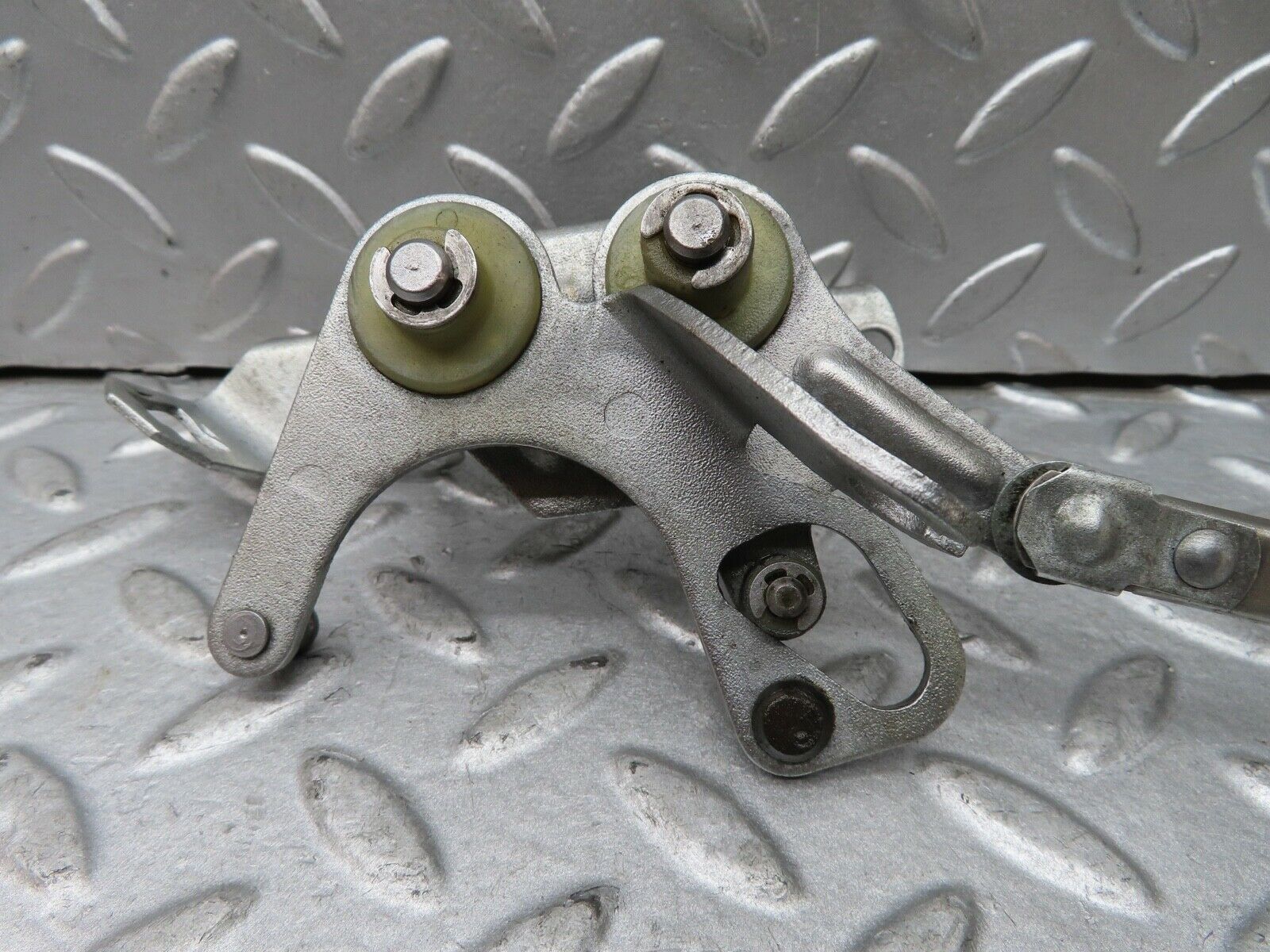 17787 Mercedes-Benz W116 450SEL Throttle Linkage