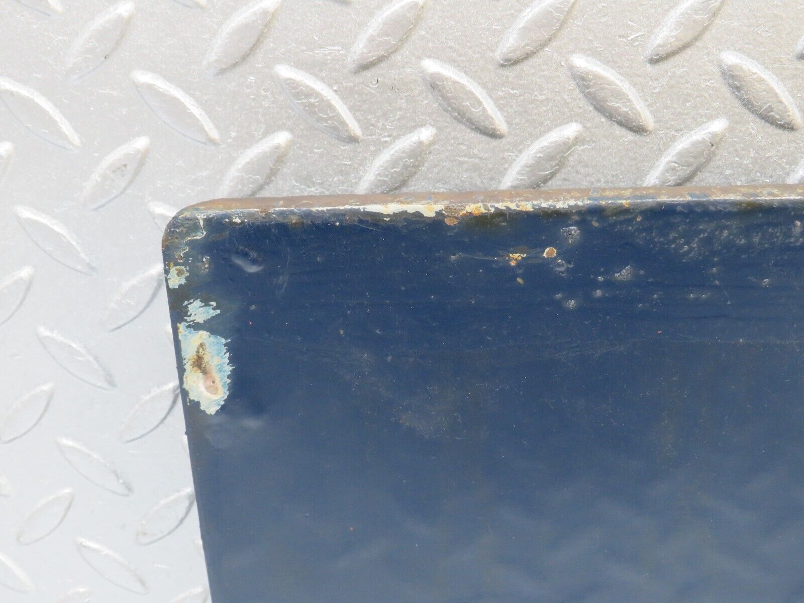 40350 Mercedes-Benz W110 230 Fuel Tank Flap Cap 0005848139