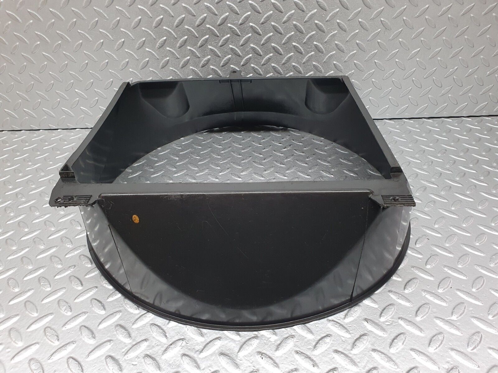 41467 Mercedes-Benz W124 200E Radiator Fan Shroud Fan Cover 1245050055