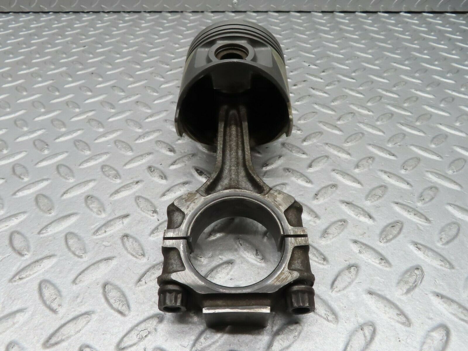 16683 Mercedes-Benz C107 380SLC Piston With Connecting Rod 92.005 mm