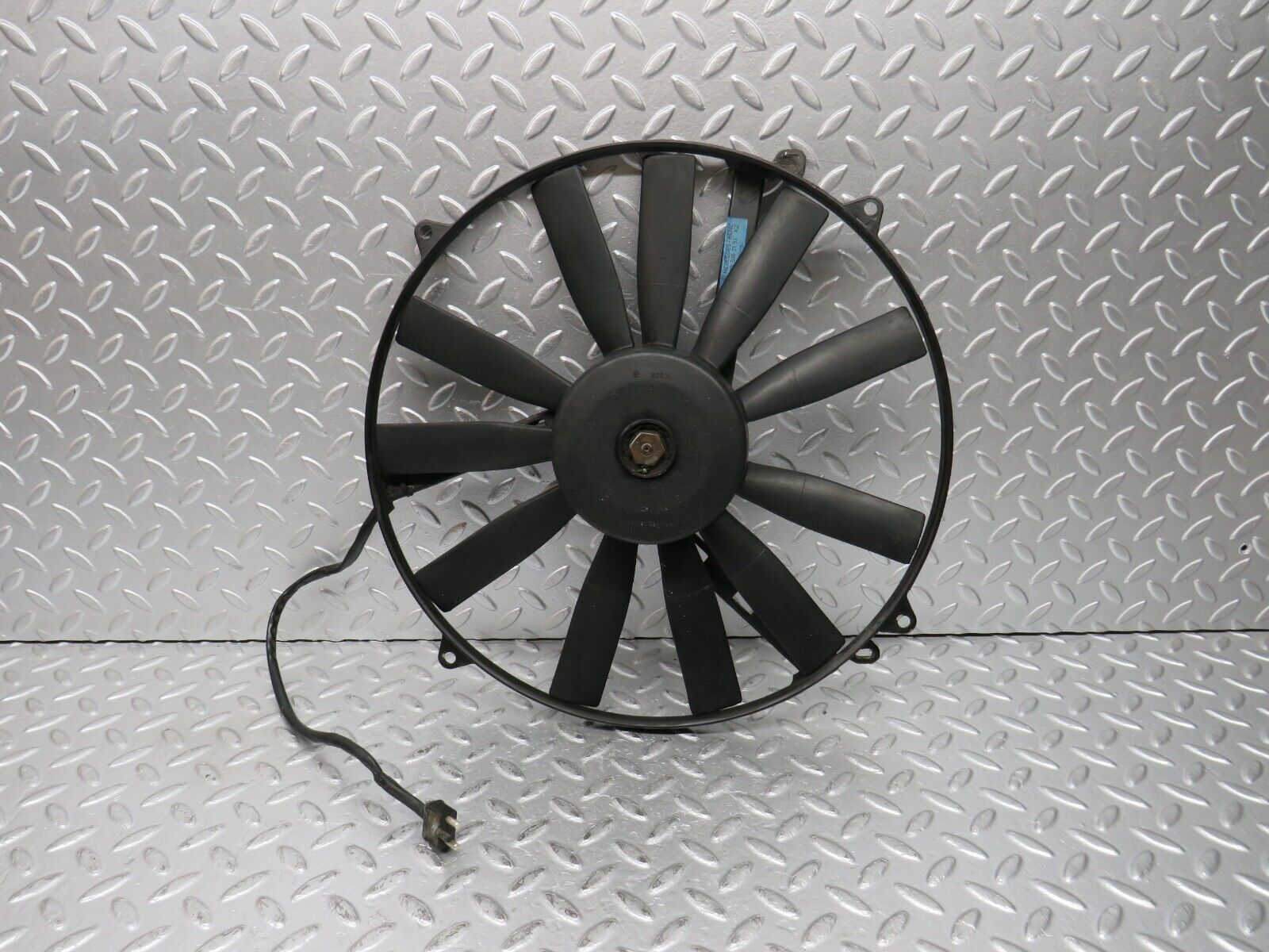 31199 Mercedes-Benz S124 220TE Wagon Cooling Fan Bosch 0005007193
