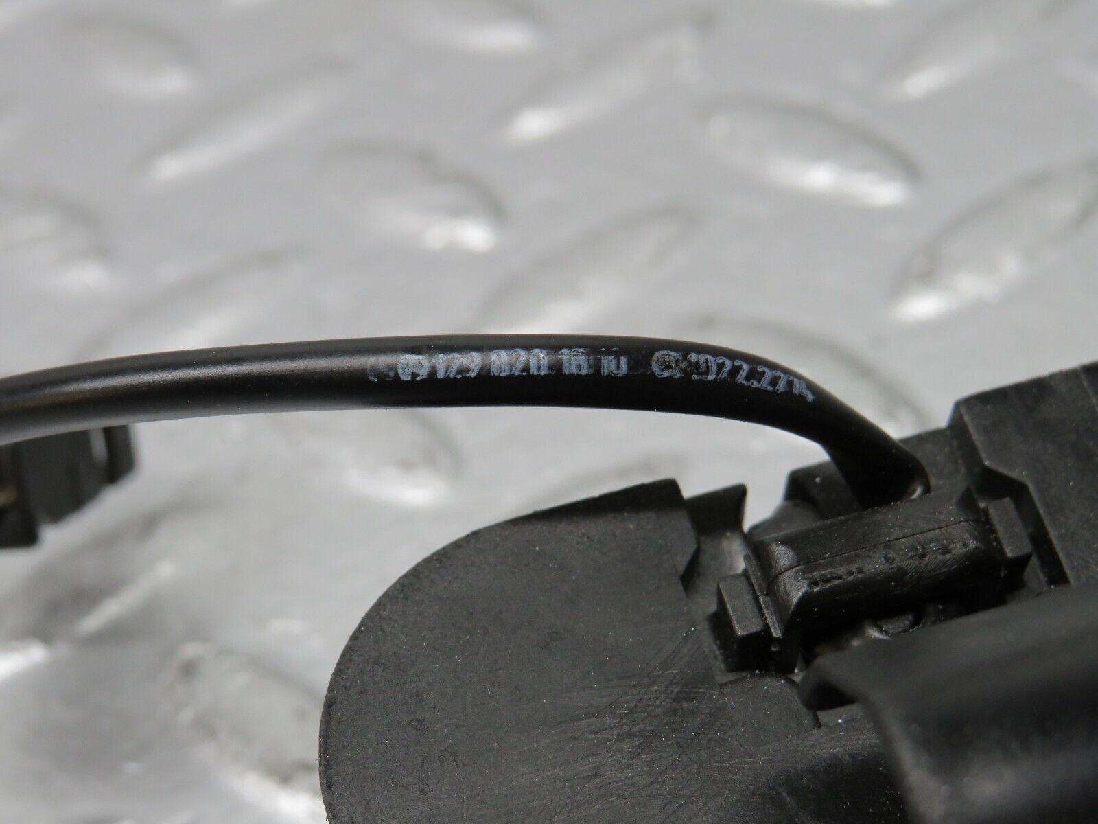 39601 Mercedes-Benz R129 320SL Coupe Trunk Lock Latch 1298201810