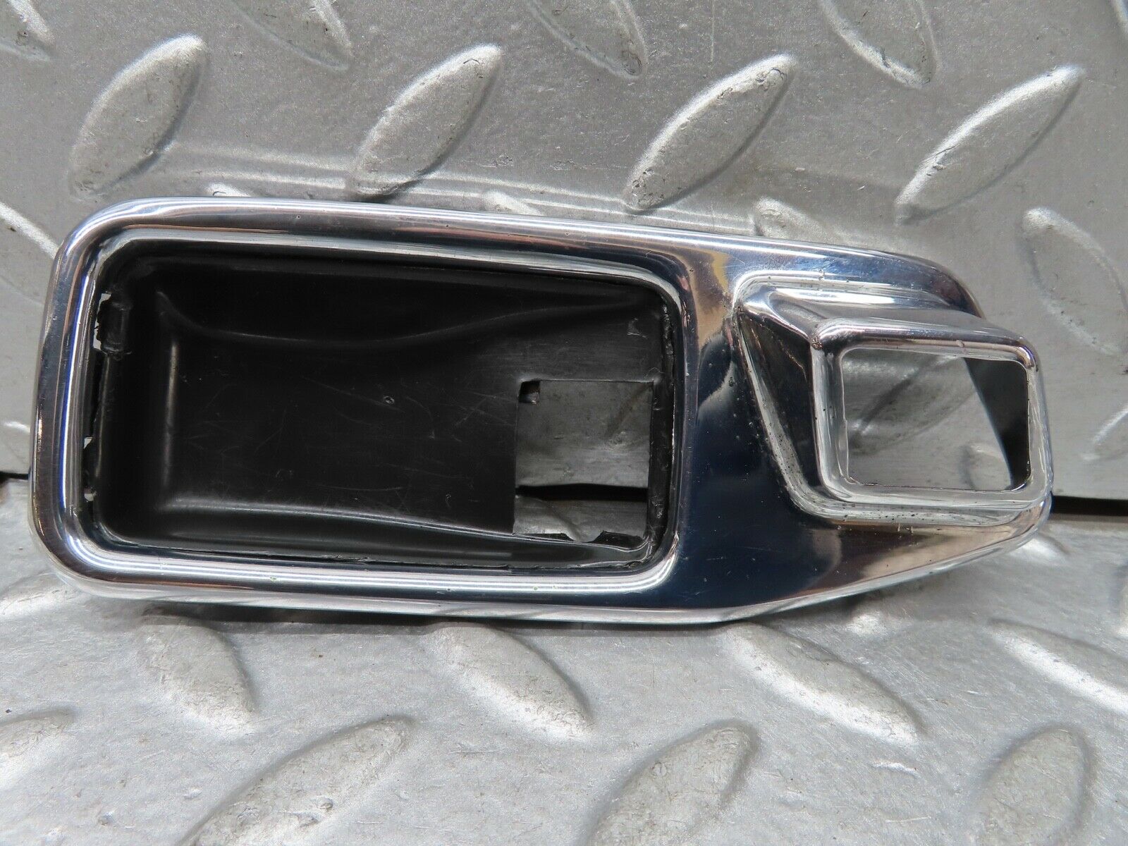 19161 Mercedes-Benz W123 300D Chrome Frame For Door Opener Right 1167660211