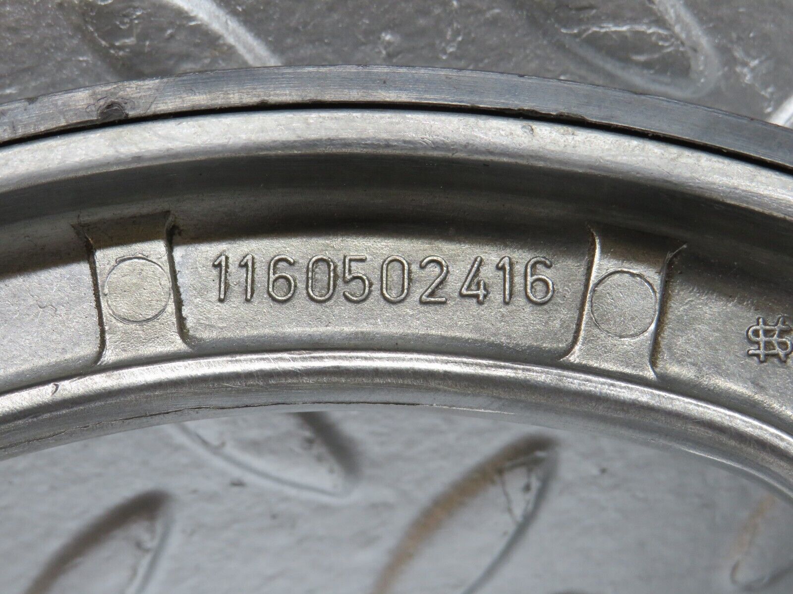 0075 Mercedes-Benz W116 350SE Timing Chain Rail Guide 1160502416