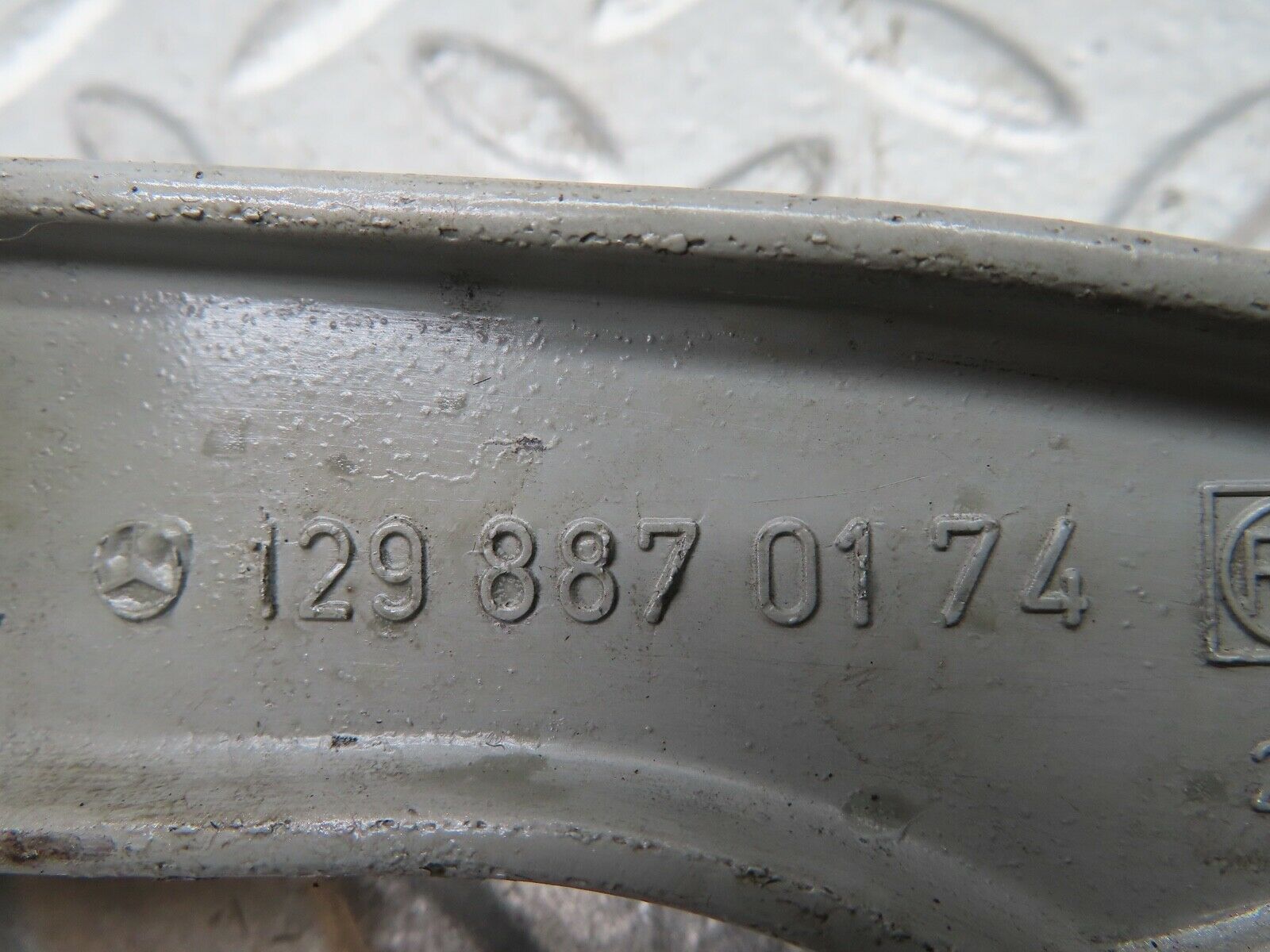 19479 Mercedes-Benz C140 CL420 Coupe Bonnet Hinge Left Side 1298800128