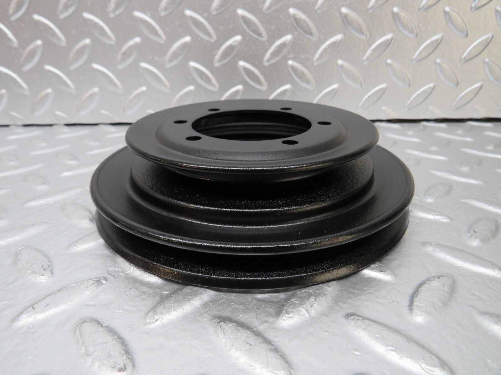 25498 Mercedes-Benz W123 200 Crankshaft Pulley 1020320404