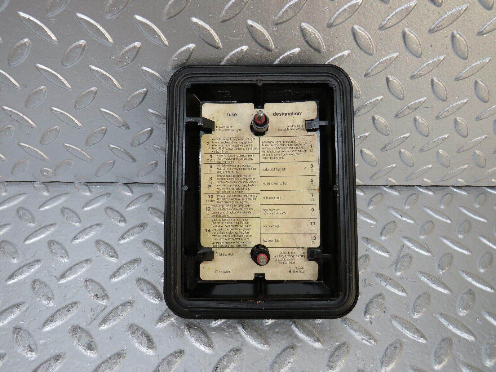 26895 Mercedes-Benz W123 240D Fuse Box Cover Lid 1235400082