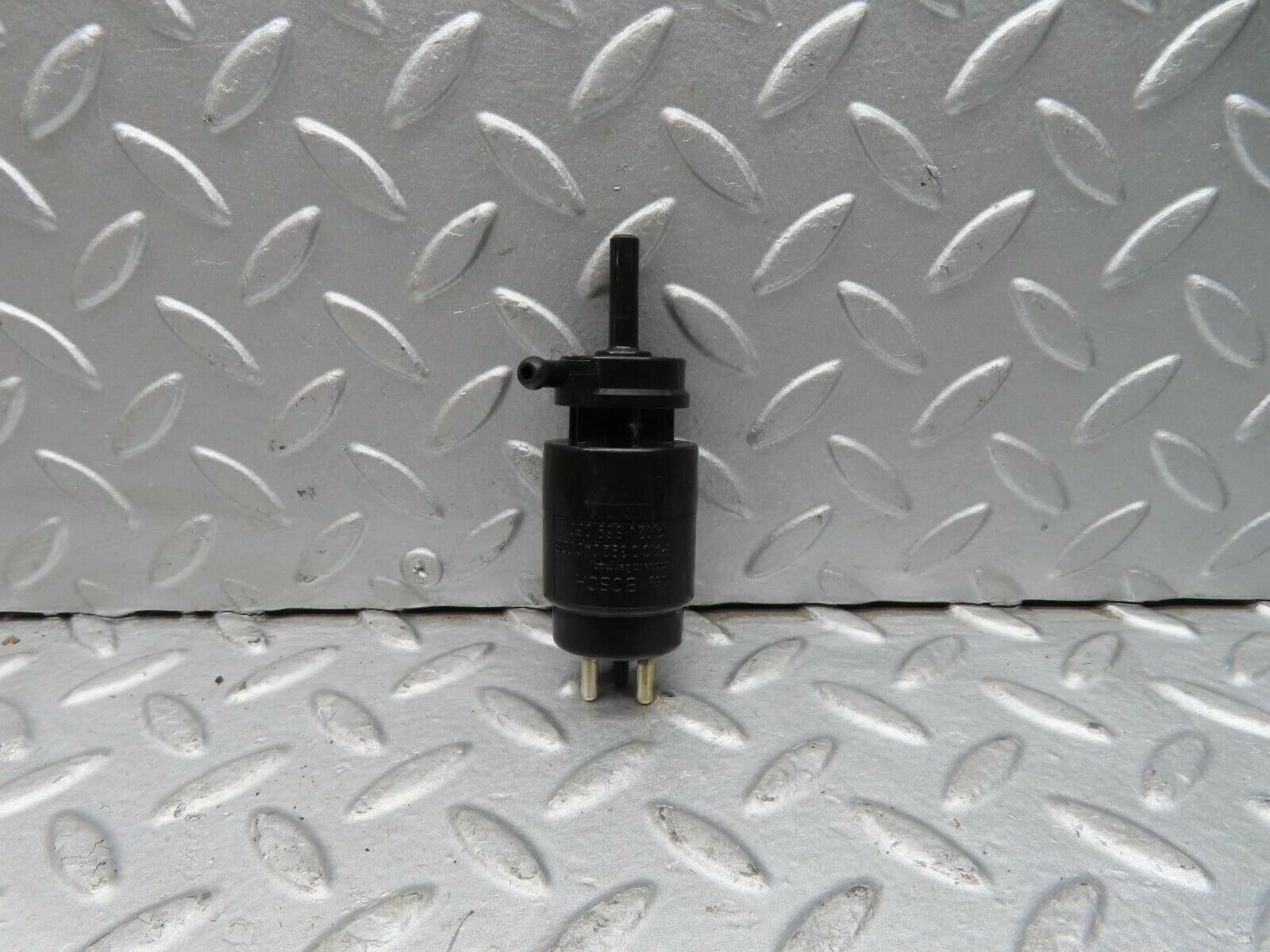 16630 Mercedes-Benz C107 380SLC Windscreen Washer Pump Bosch 1248690621