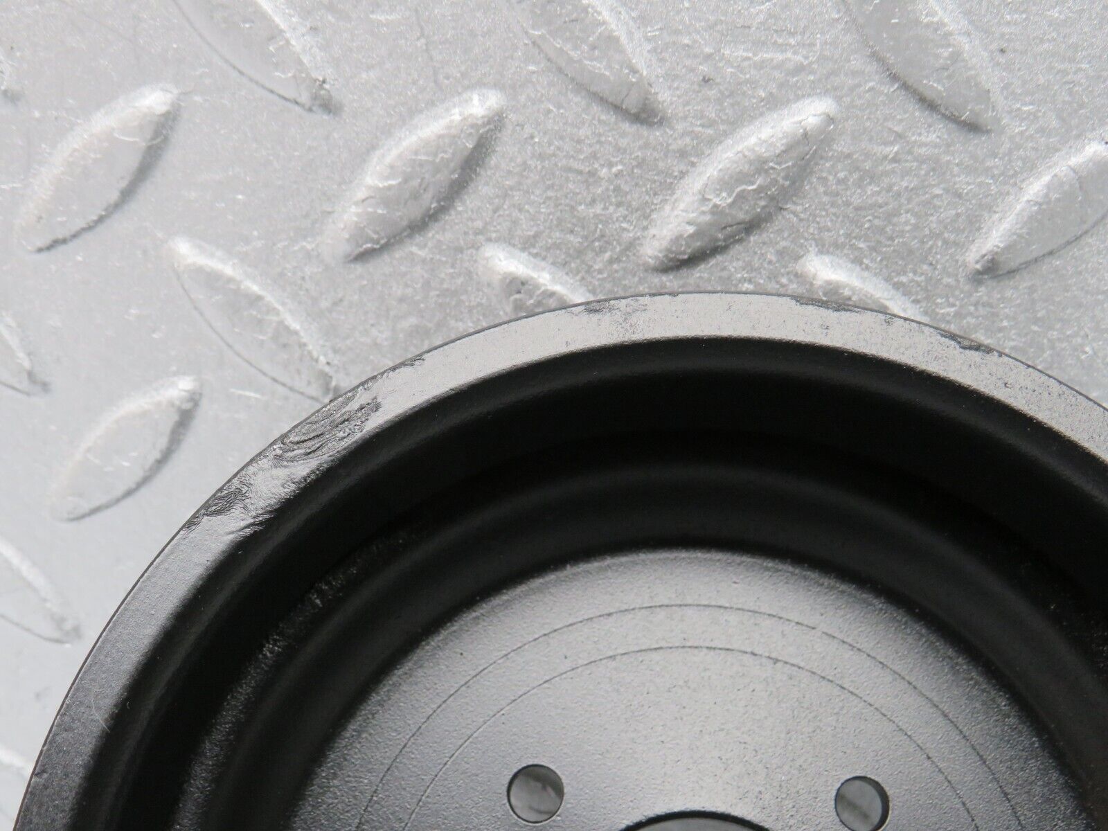 38545 Mercedes-Benz R129 280SL Coupe Engine Belt Pulley 1032050510