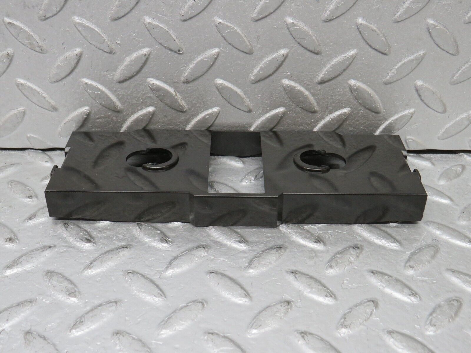 37923 Mercedes-Benz A124 320E Cabriolet Heater Control Switch Holder 1248330314