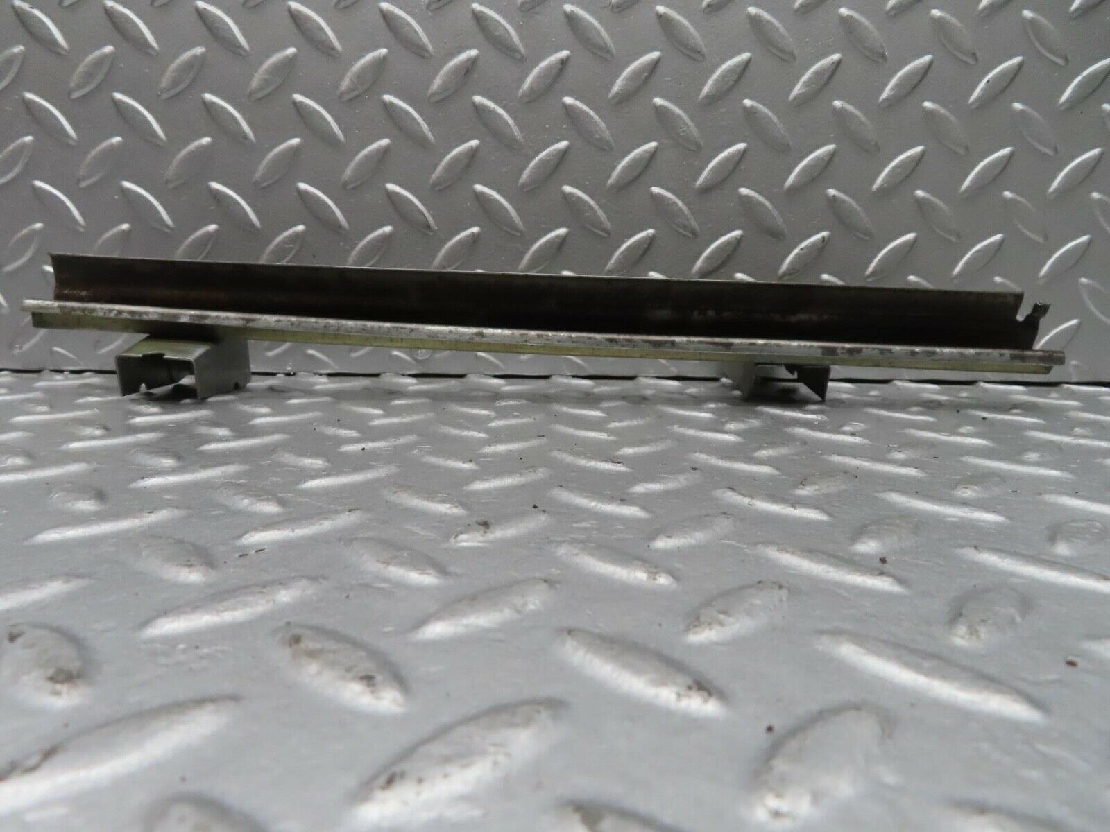 13001 Mercedes-Benz W111 220S Rear Right Window Channel