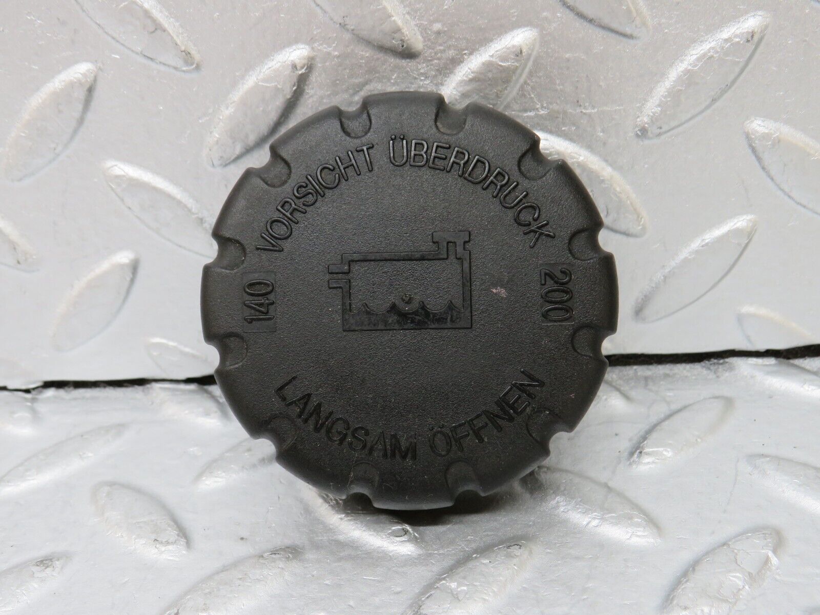 35308 Mercedes-Benz W210 Coolant Tank Reservoir Cap 2105010315