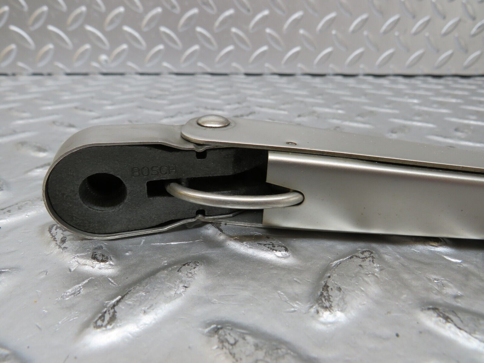 26273 Mercedes-Benz W116 450SE Wiper Arm Bosch Left Side