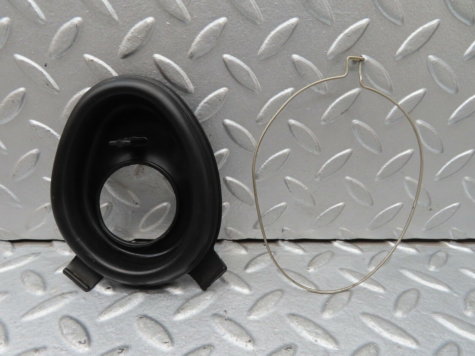 17247 Mercedes-Benz R129 300SL Coupe Fuel Tank Filler Gasket 1294710481