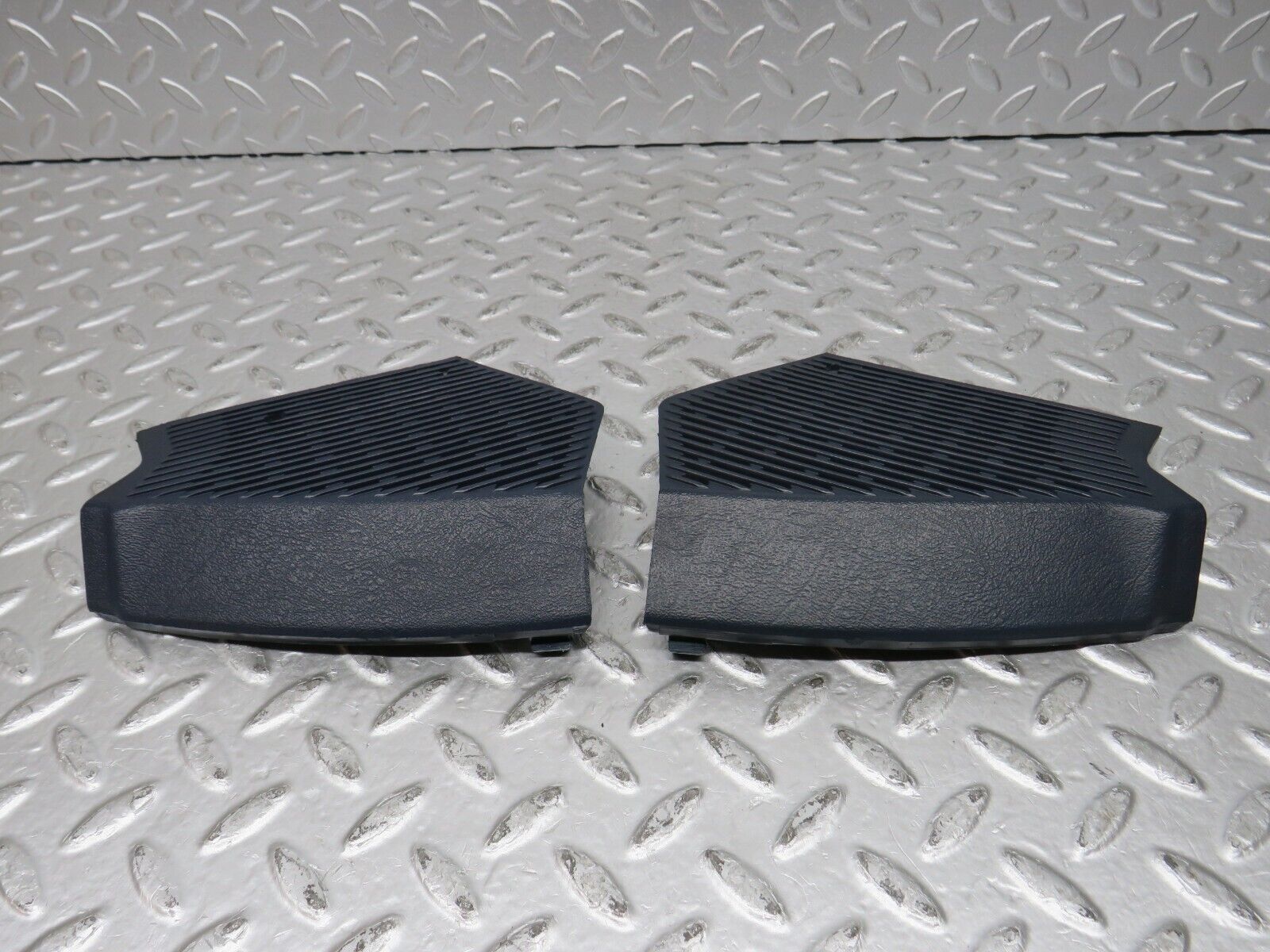 31979 Mercedes-Benz W123 230E Dashboard Speaker Covers 1236802707 1236802807