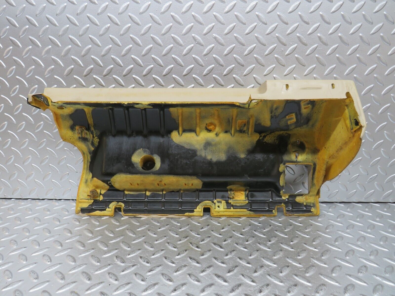 27527 Mercedes-Benz S124 300TE Wagon Under Dash Panel Left Side
