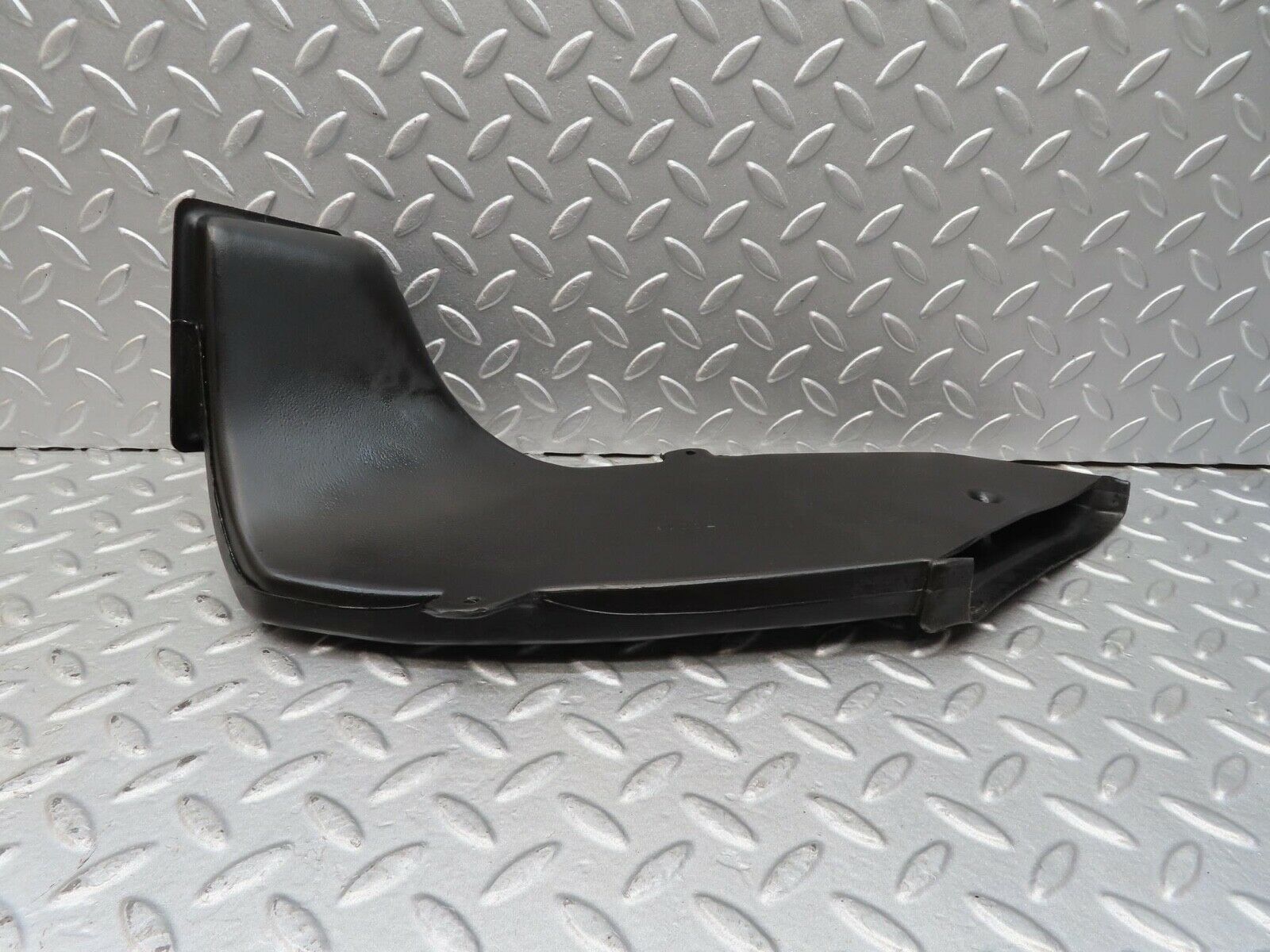 14270 Mercedes-Benz W116 350SE Ventilation Air Duct Right Side 1168310246