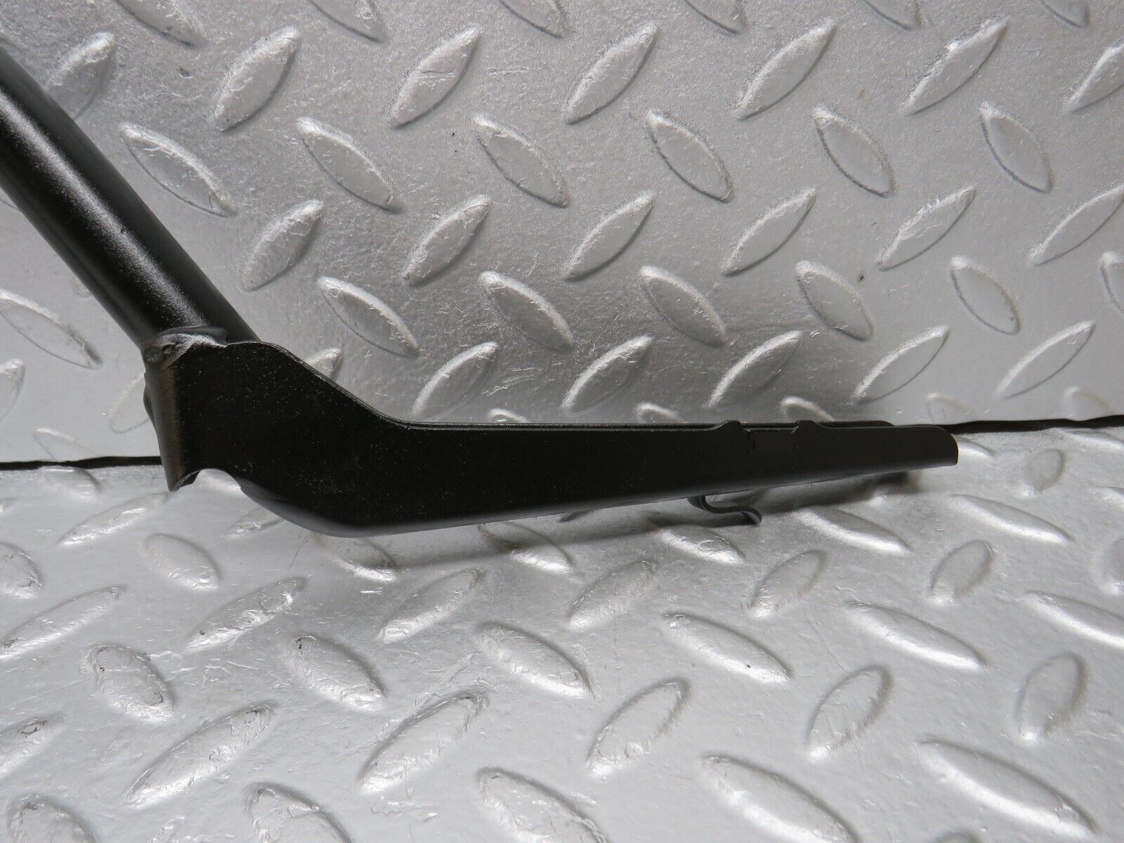 38978 Mercedes-Benz W201 190E 2.6L Trunk Lid Hinge Left Side