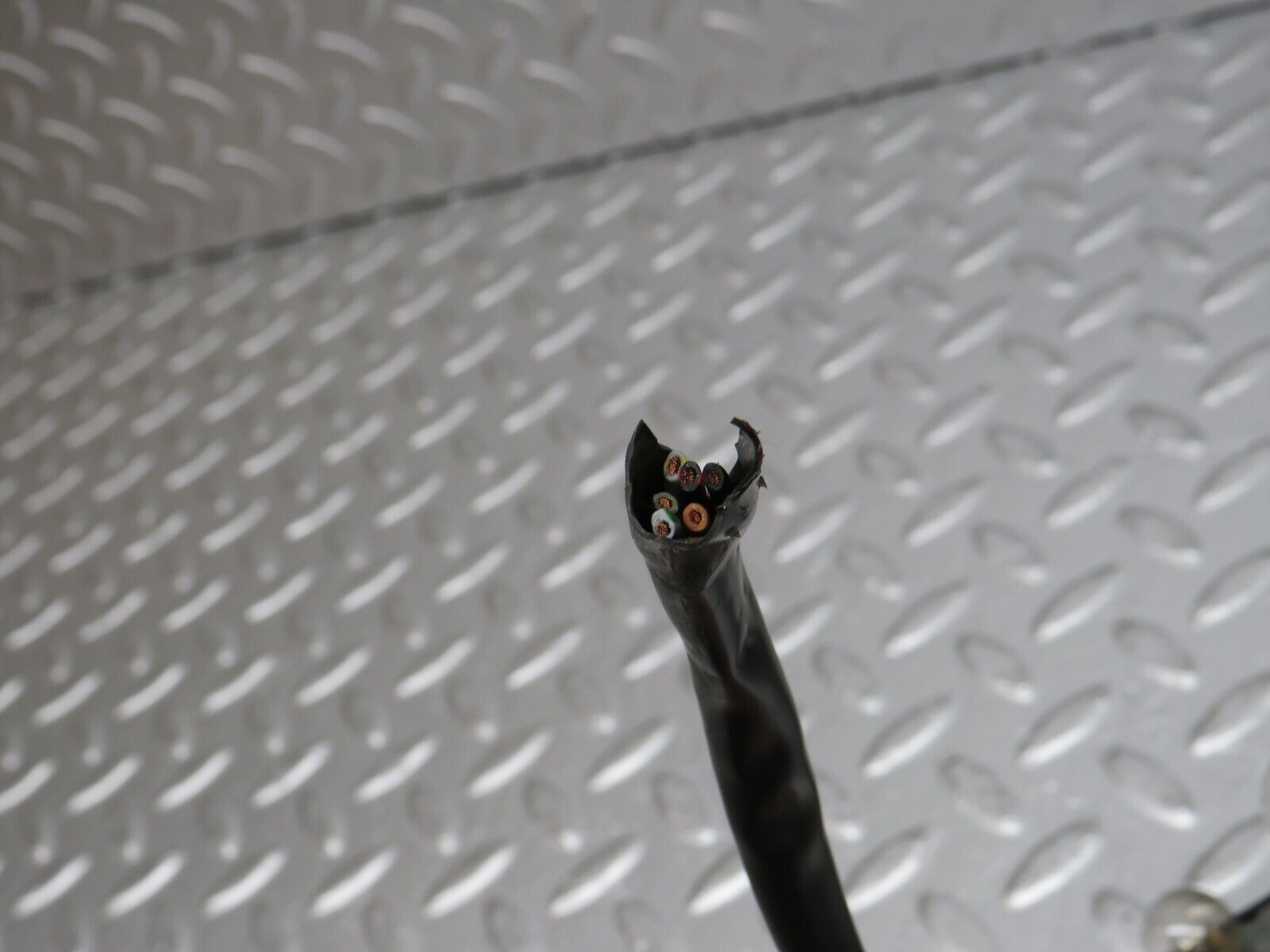 32566 Mercedes-Benz S124 300TE Wagon Tail Light Bulb Holder