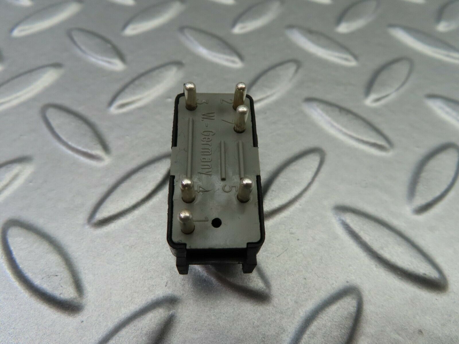 6468 Mercedes-Benz S124 E220 Wagon Tailgate Window Washer Switch 1248210051